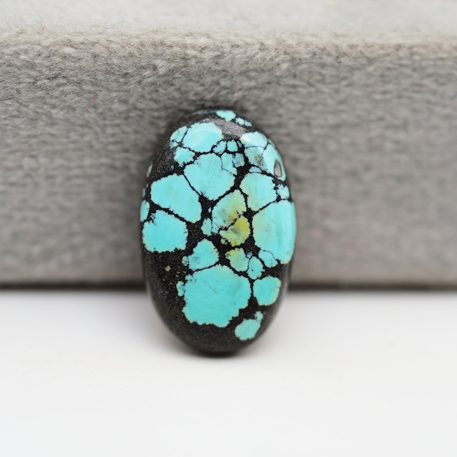 Natural Tibetan Turquoise Cabochon Gemstone Oval Shape 17x11x3 MM