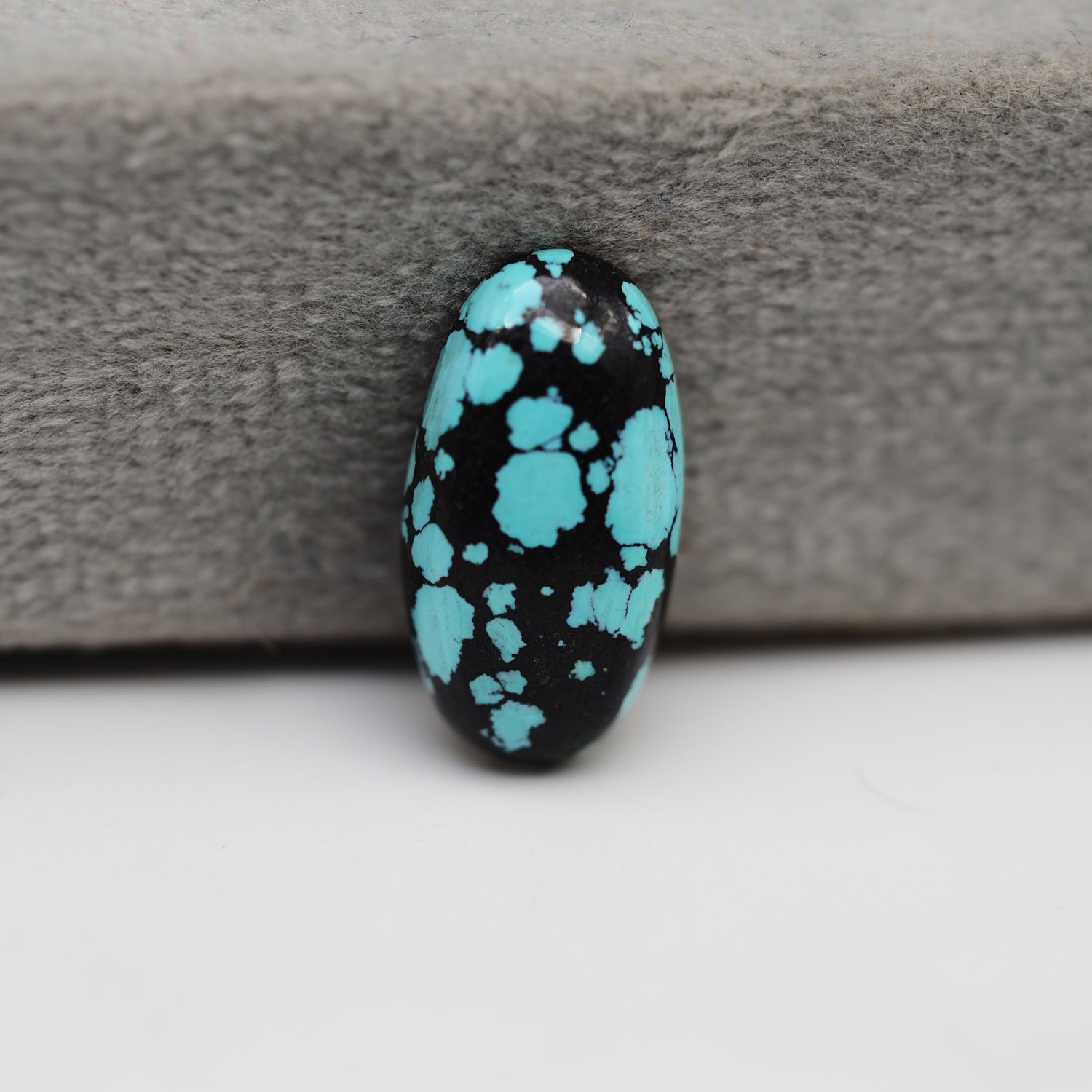 Natural Tibetan Turquoise Cabochon Gemstone Oval Shape 16x9x3 MM