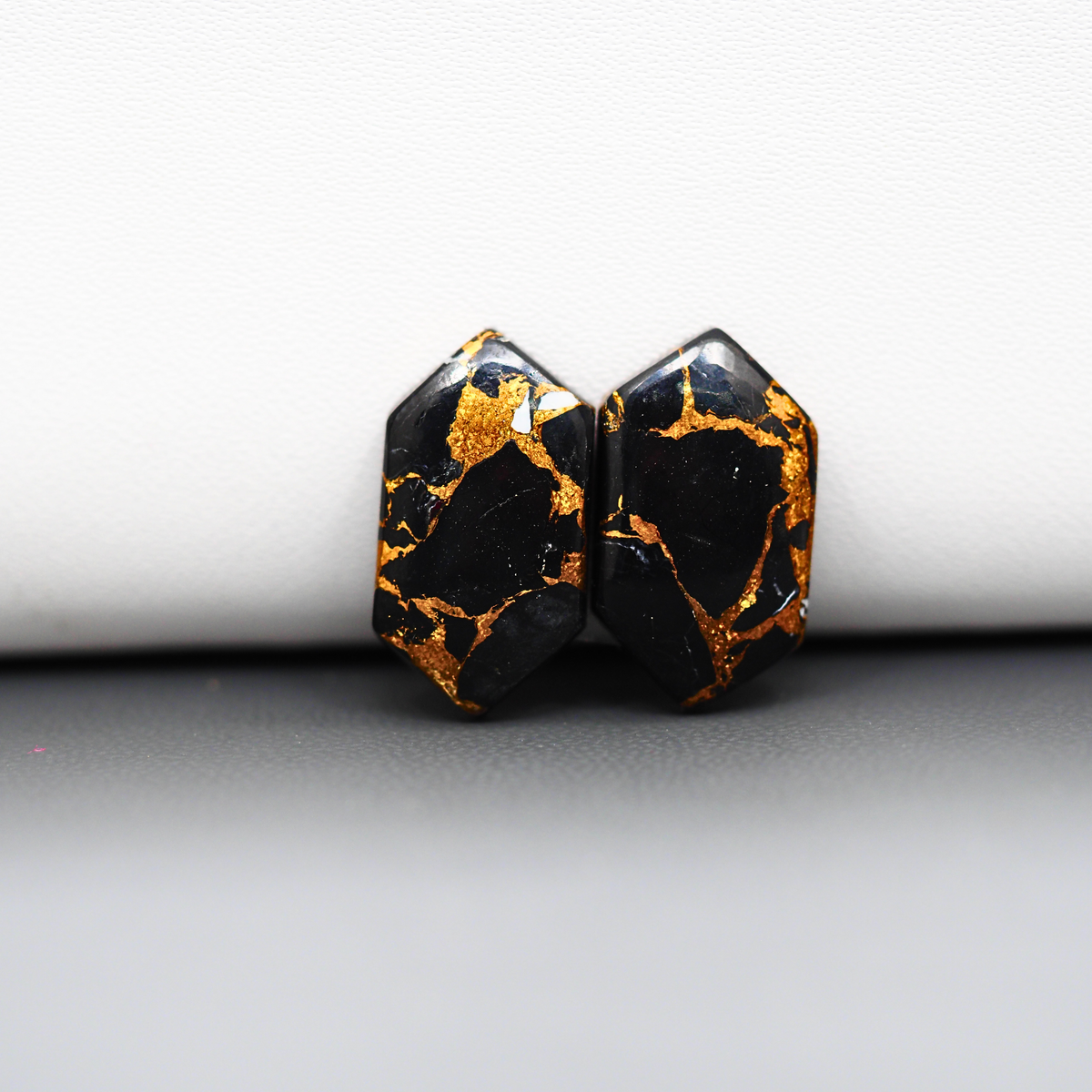Kingman Black Buffalo Copper Composite Hexagon Cabochon Pair 15x10x4mm 13ct - black stone with bright copper veins - Pedra Gems
