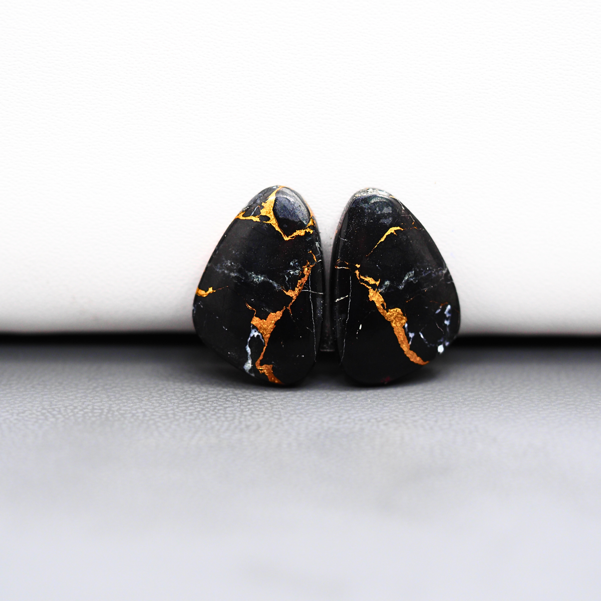 Kingman Black Buffalo Copper Composite Freeform Cabochon Pair 18x13x3mm 11.5ct - black stone with bright copper veins - Pedra Gems