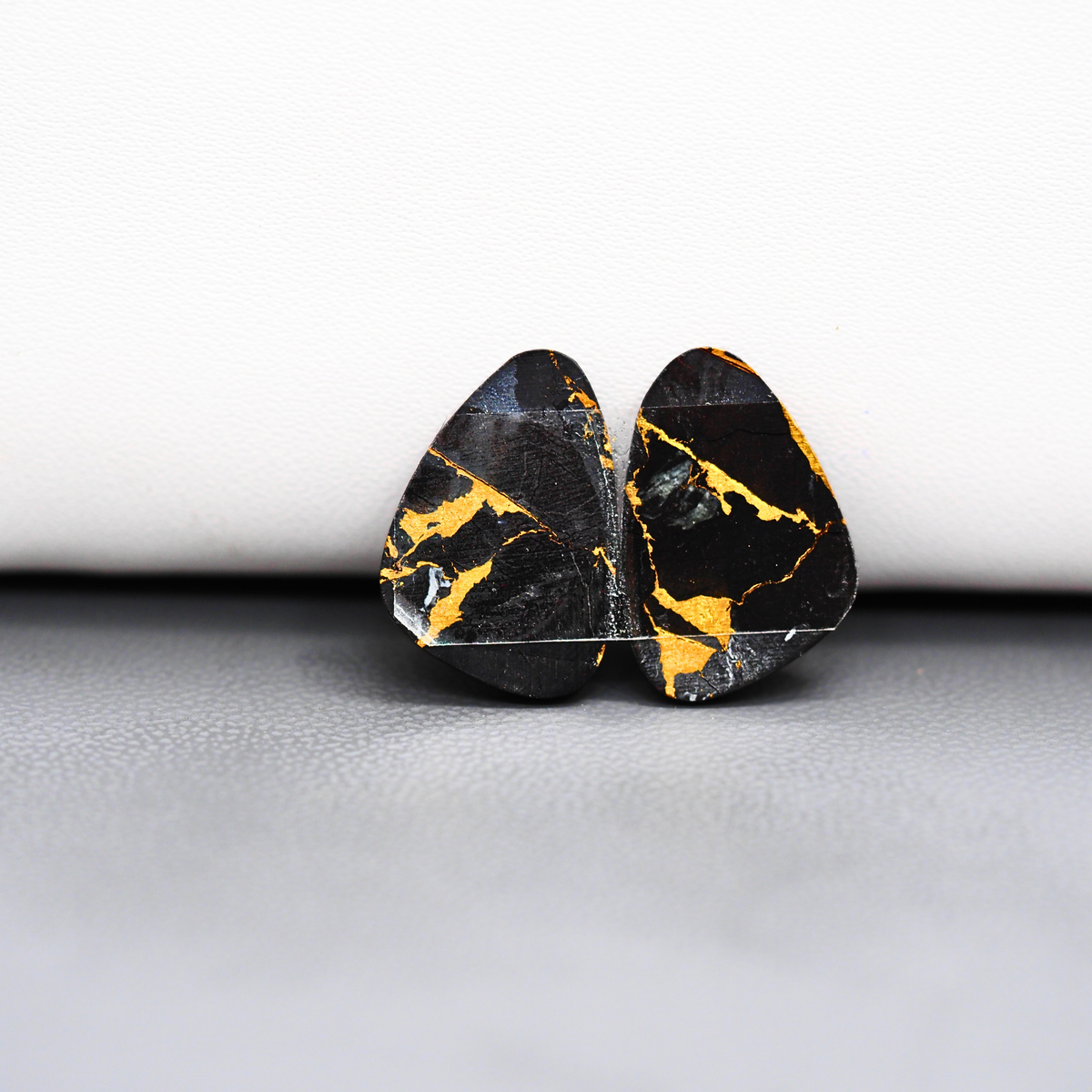 Kingman Black Buffalo Copper Composite Freeform Cabochon Pair 18x13x3mm 11.5ct - black stone with bright copper veins - Pedra Gems