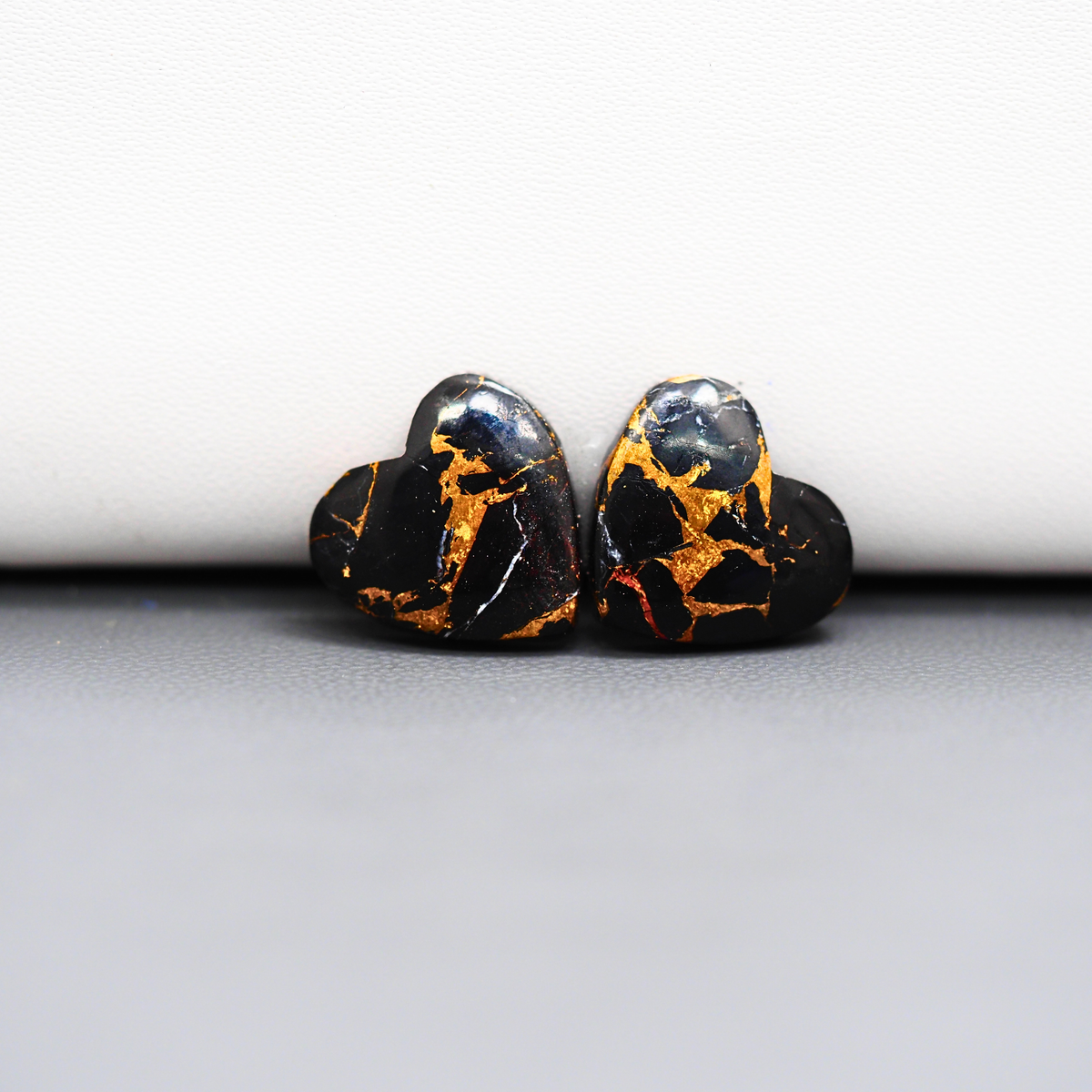 Kingman Black Buffalo Copper Composite Heart Cabochon Pair 14x14x4mm 12ct - black stone with bright copper veins - Pedra Gems