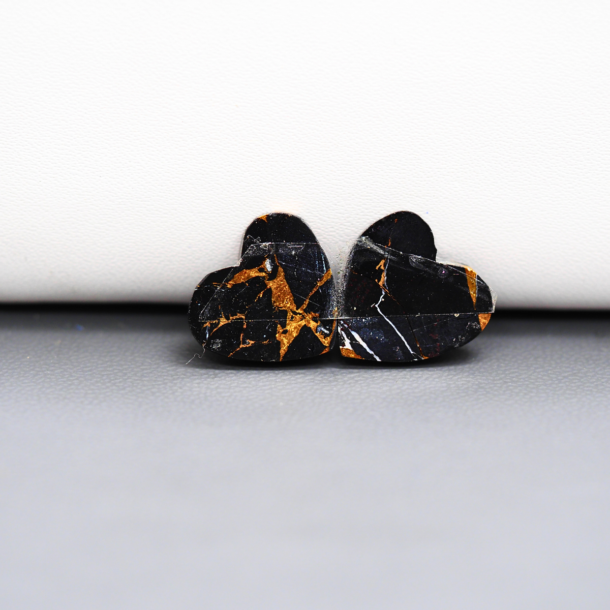 Kingman Black Buffalo Copper Composite Heart Cabochon Pair 14x14x4mm 12ct - black stone with bright copper veins - Pedra Gems