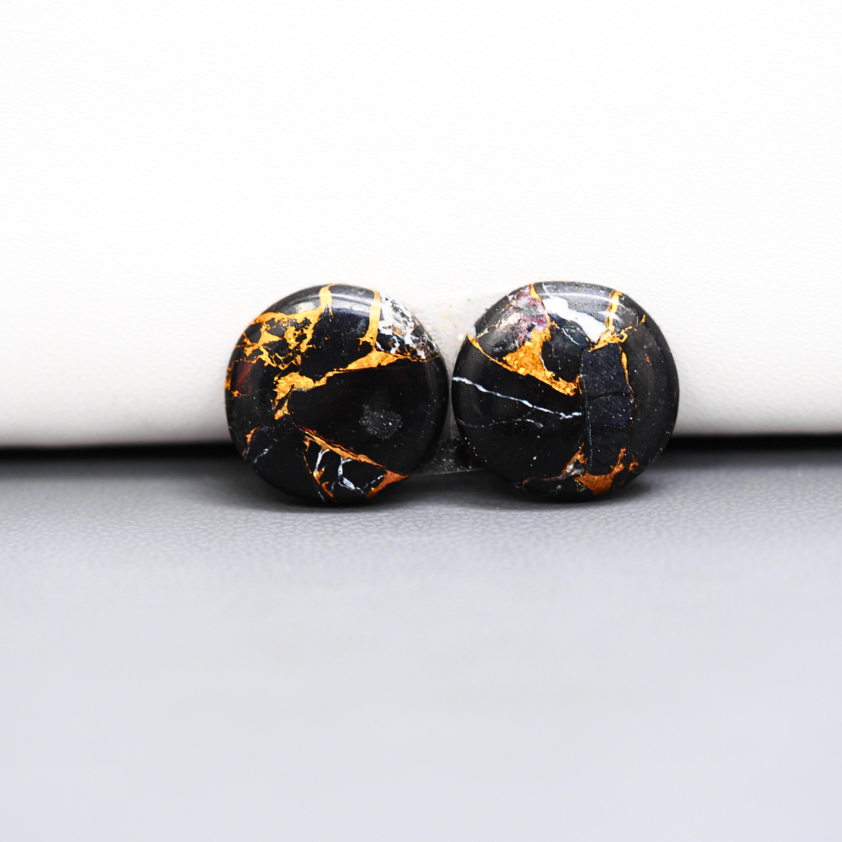 Kingman Black Buffalo Copper Composite Round Cabochon Pair 15x15x3mm 13.5ct - black stone with bright copper veins - Pedra Gems
