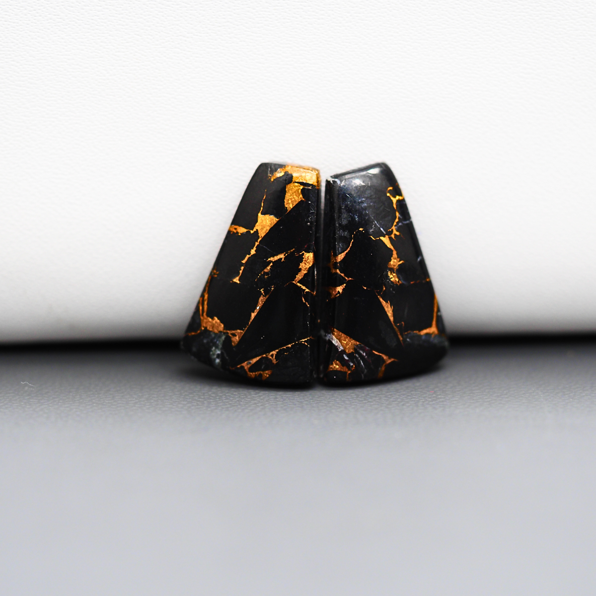 Kingman Black Buffalo Copper Composite Trapezoid Cabochon Pair 20x13x4mm 17ct - black stone with bright copper veins - Pedra Gems
