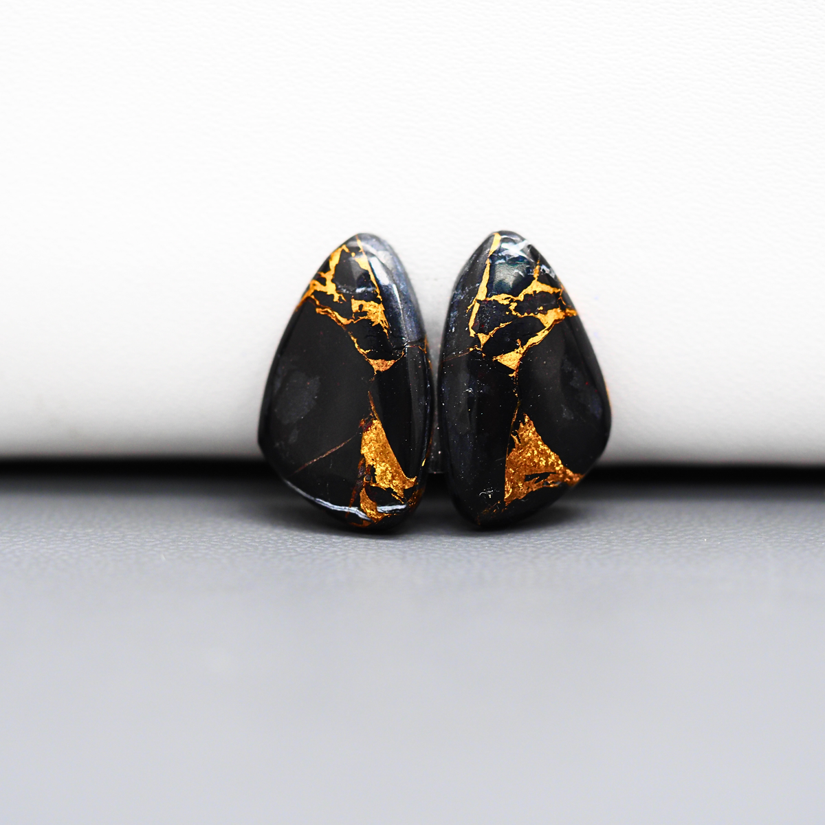 Kingman Black Buffalo Copper Composite Freeform Cabochon Pair 18x11x3mm 11.5ct - black stone with bright copper veins - Pedra Gems