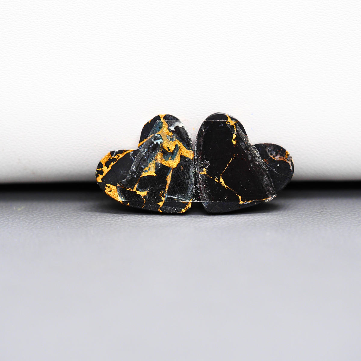 Kingman Black Buffalo Copper Composite Heart Cabochon Pair 15x15x3mm 11.5ct - black stone with bright copper veins - Pedra Gems