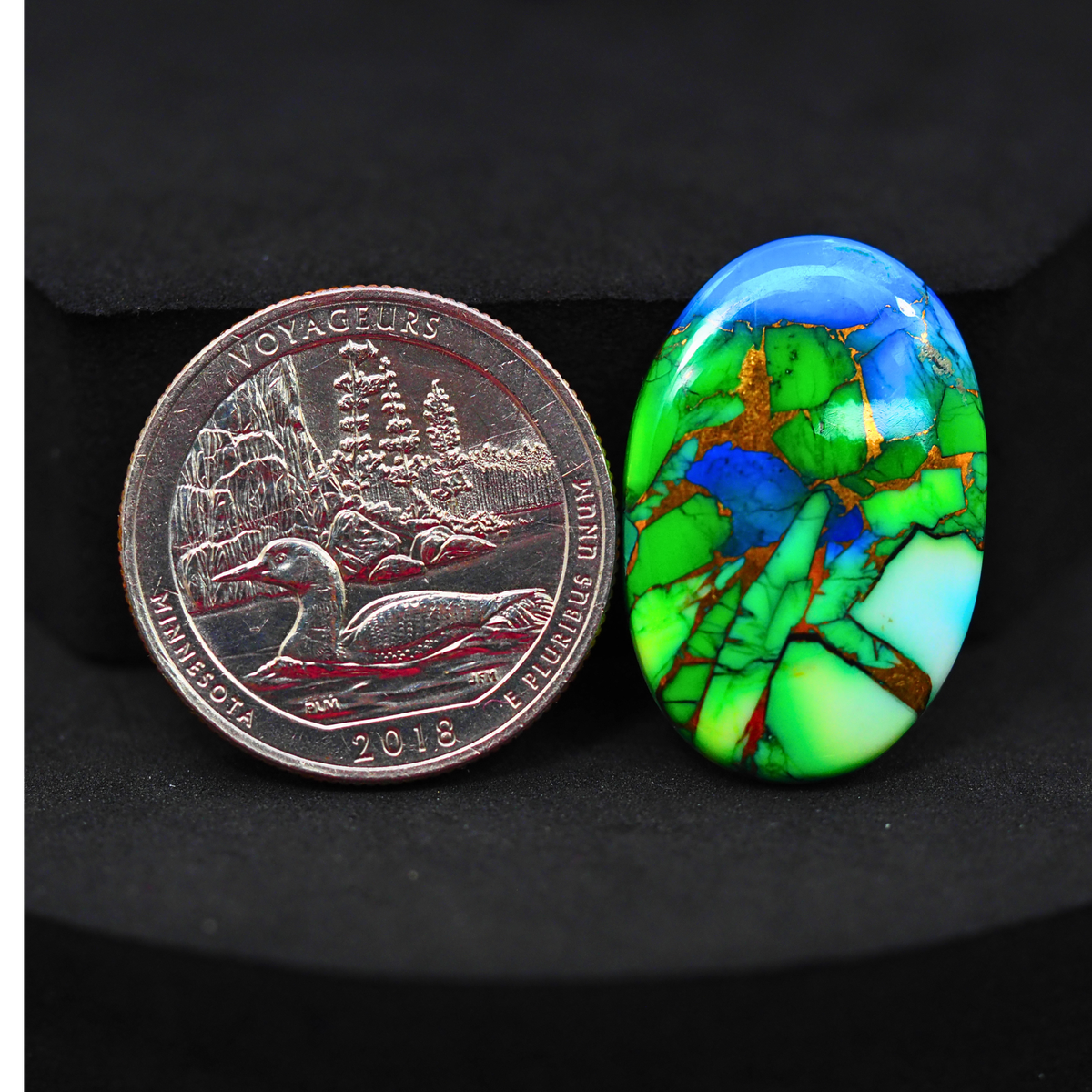 Natural Peacock Dahlia Oval Cabochon 26x18mm 16ct - Peacock Blue-Green Composite - Pedra Gems