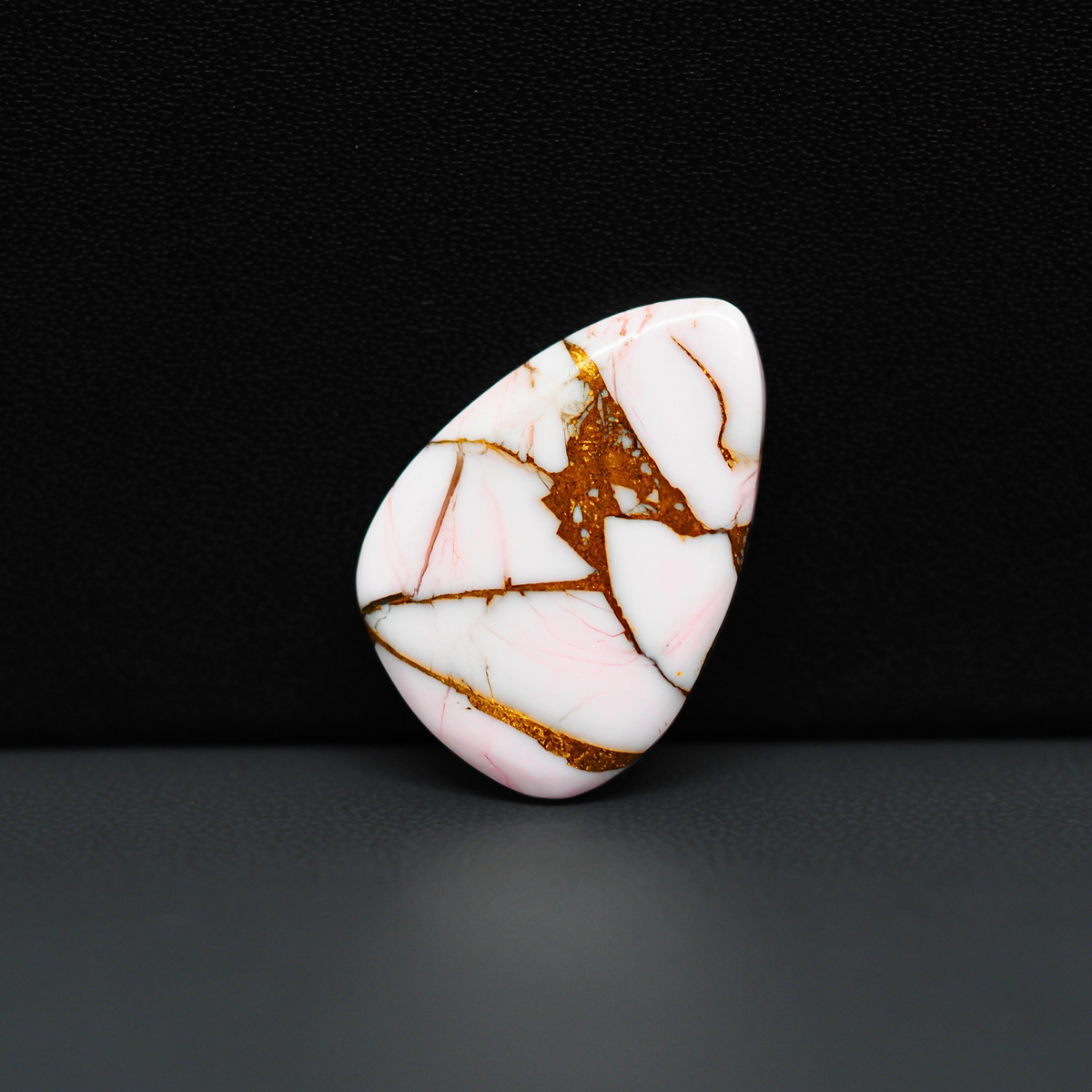 Stabilized Pink Dahlia Freeform Cabochon 25x17x3mm 11ct - soft pink and white with bronze veining, Kingman Arizona - Pedra Gems.
