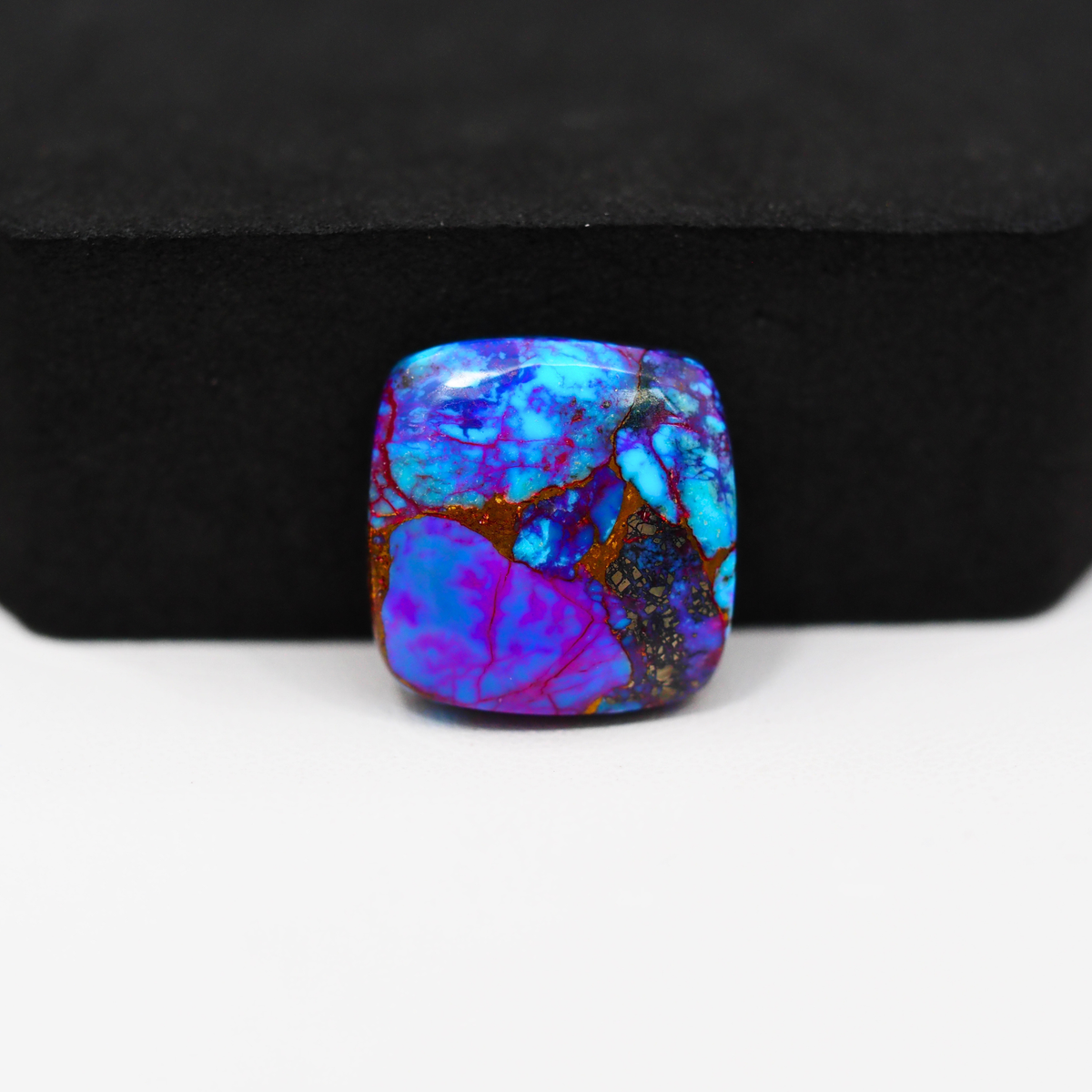Stabilized Purple Mohave (Mojave) Turquoise Cushion Cabochon 16x16x5mm 13ct - purple with blue Kingman turquoise nuggets and bronze veining - Pedra Gems.