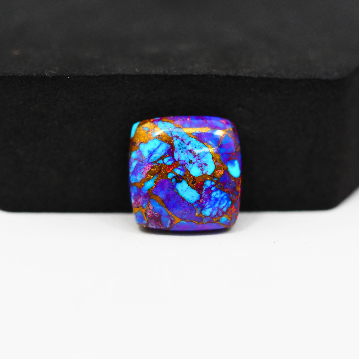 Stabilized Purple Mohave (Mojave) Turquoise Cushion Cabochon 15x15x4mm 11ct - purple with blue Kingman turquoise nuggets and bronze veining - Pedra Gems.