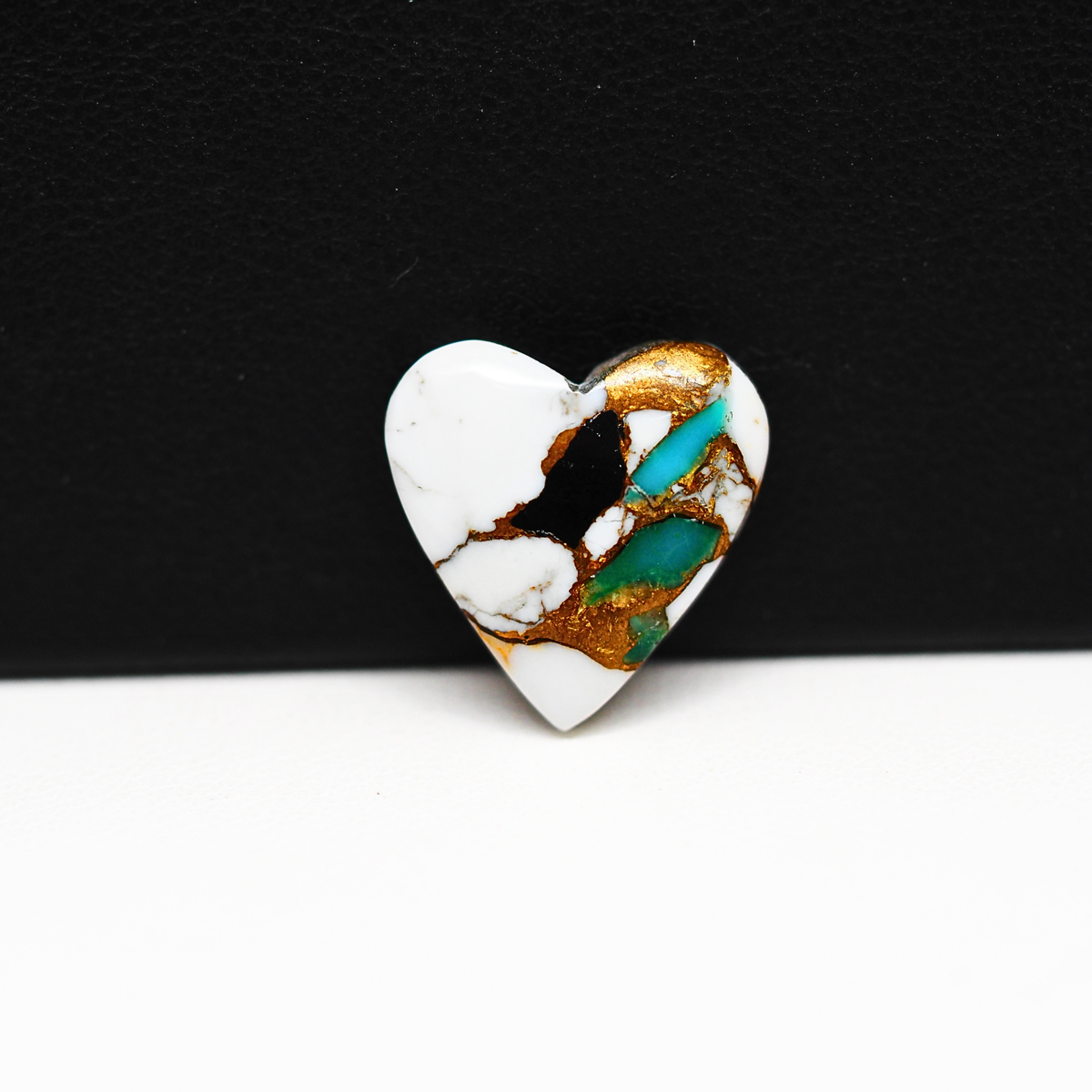 Turquoise & White Buffalo Cabochon 15x15mm 6ct Heart – Kingman, Arizona