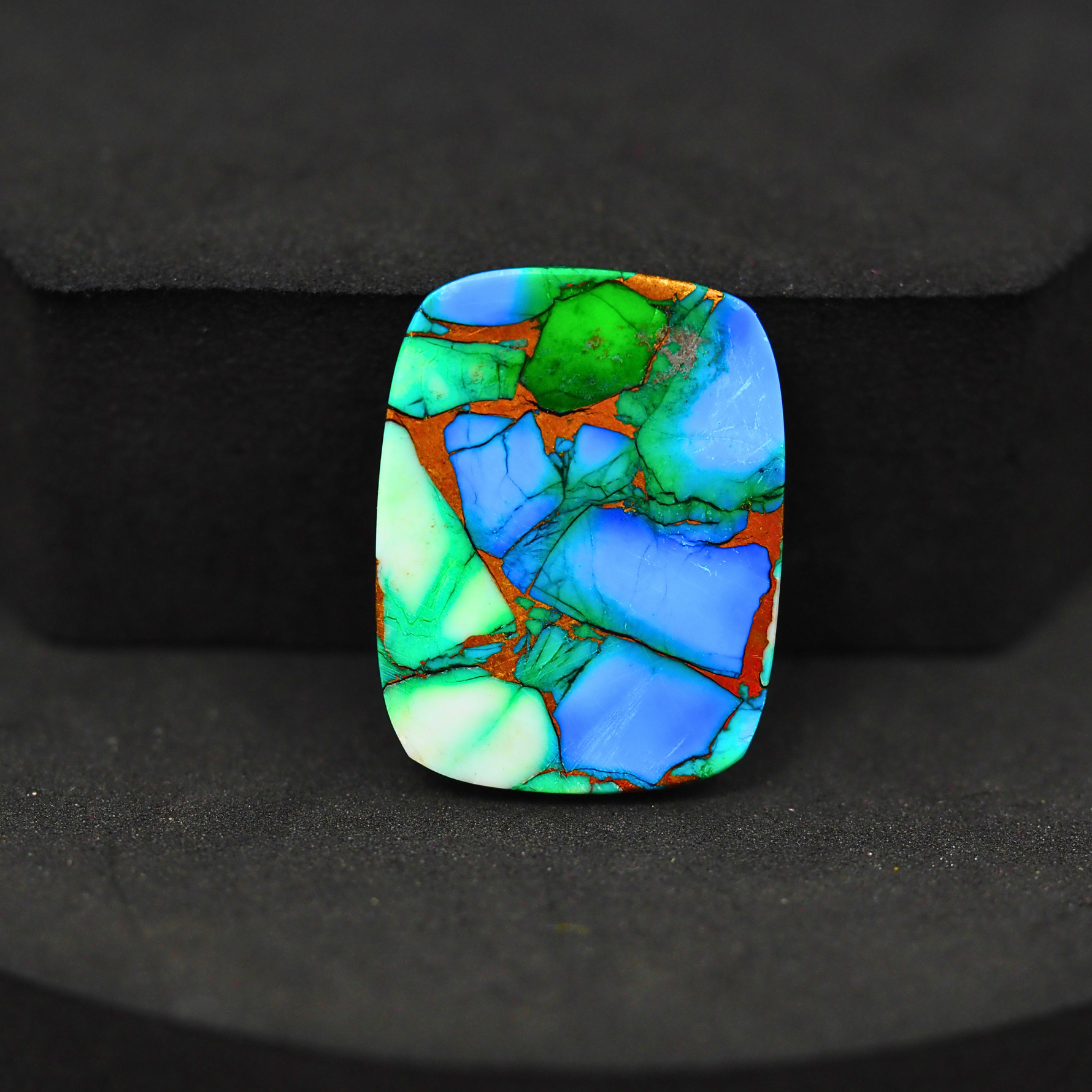 Natural Peacock Dahlia Cushion Cabochon 24x18mm 18ct - Peacock Blue-Green Composite - Pedra Gems