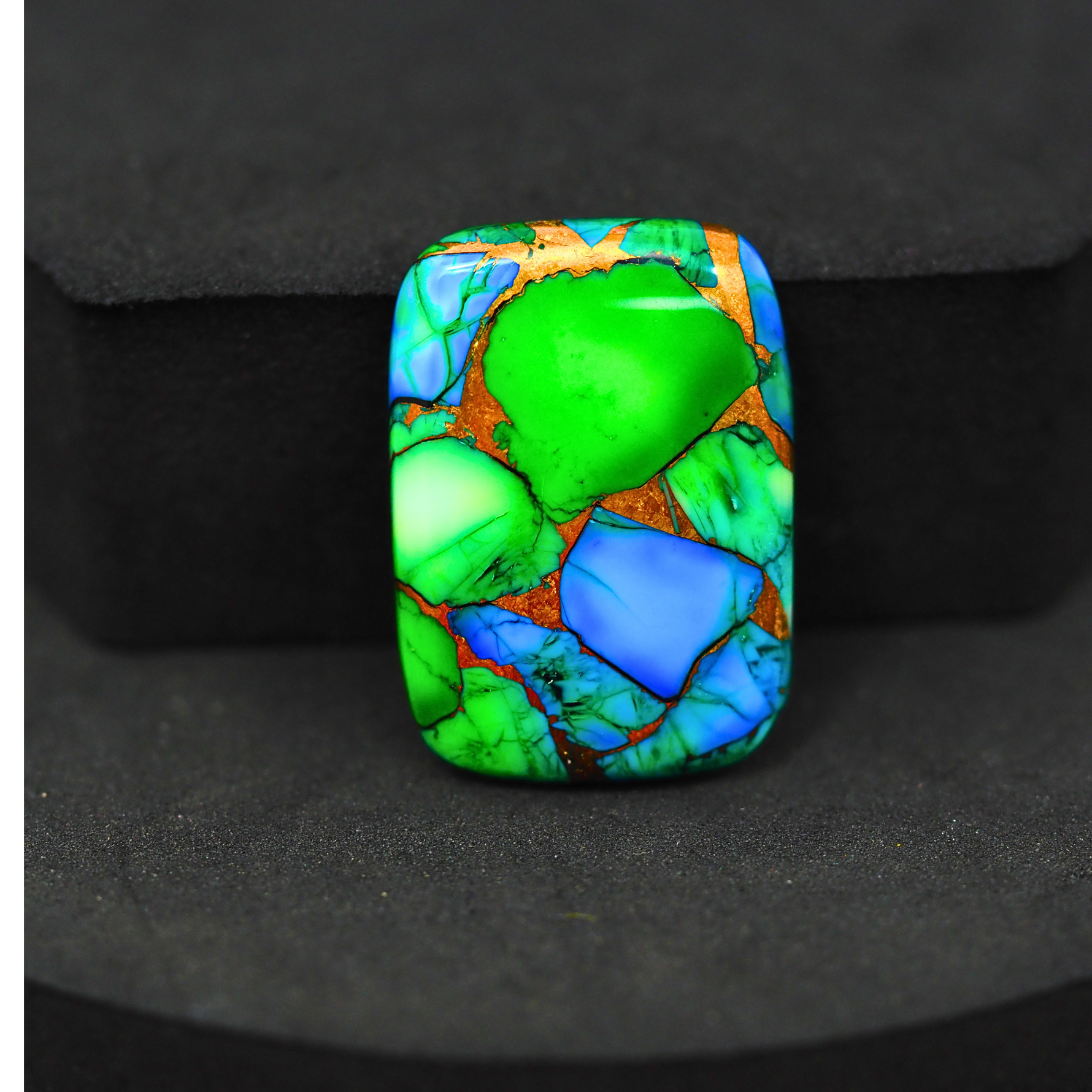 Natural Peacock Dahlia Cushion Cabochon 26x18mm 19ct - Peacock Blue-Green Composite - Pedra Gems
