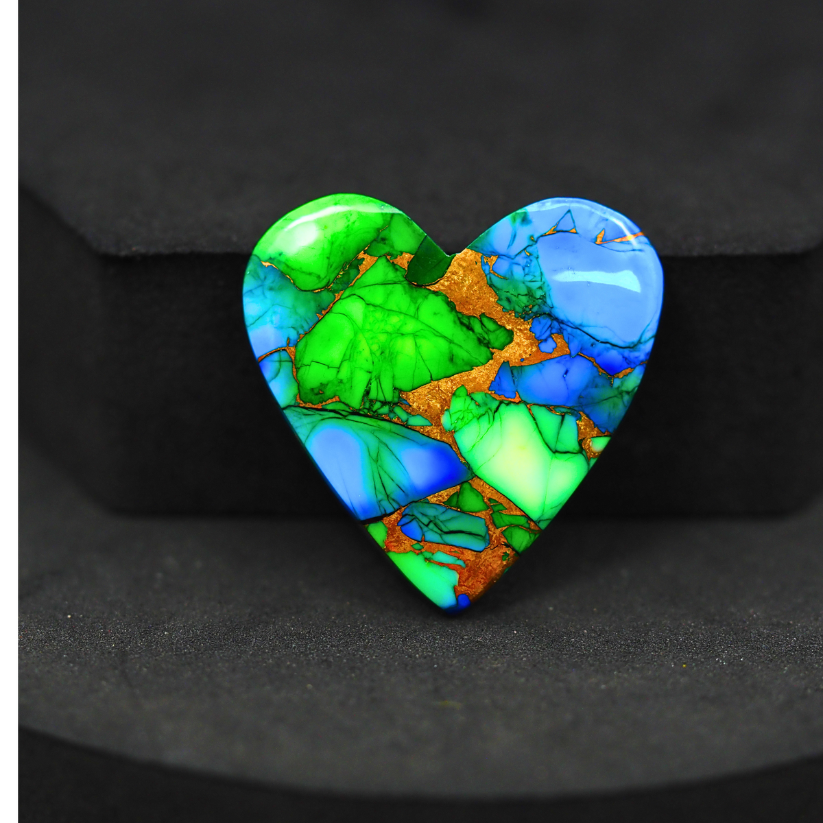 Natural Peacock Dahlia Heart Cabochon 26x26mm 21ct - Peacock Blue-Green Composite - Pedra Gems