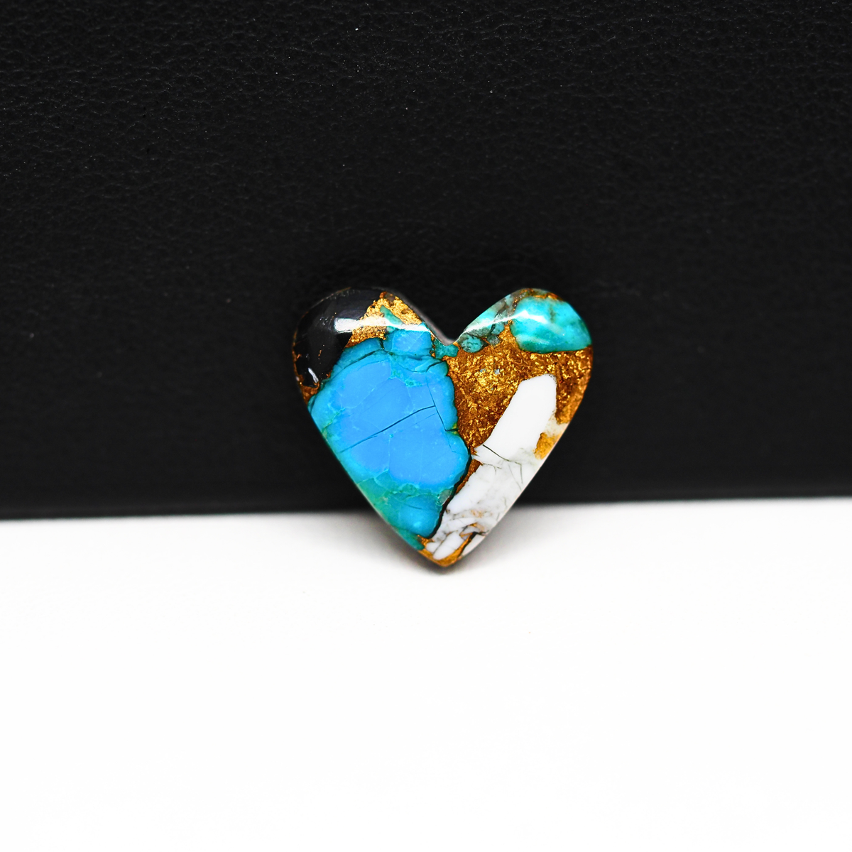 Turquoise & White Buffalo Cabochon 15x16mm 7.5ct Heart – Kingman, Arizona