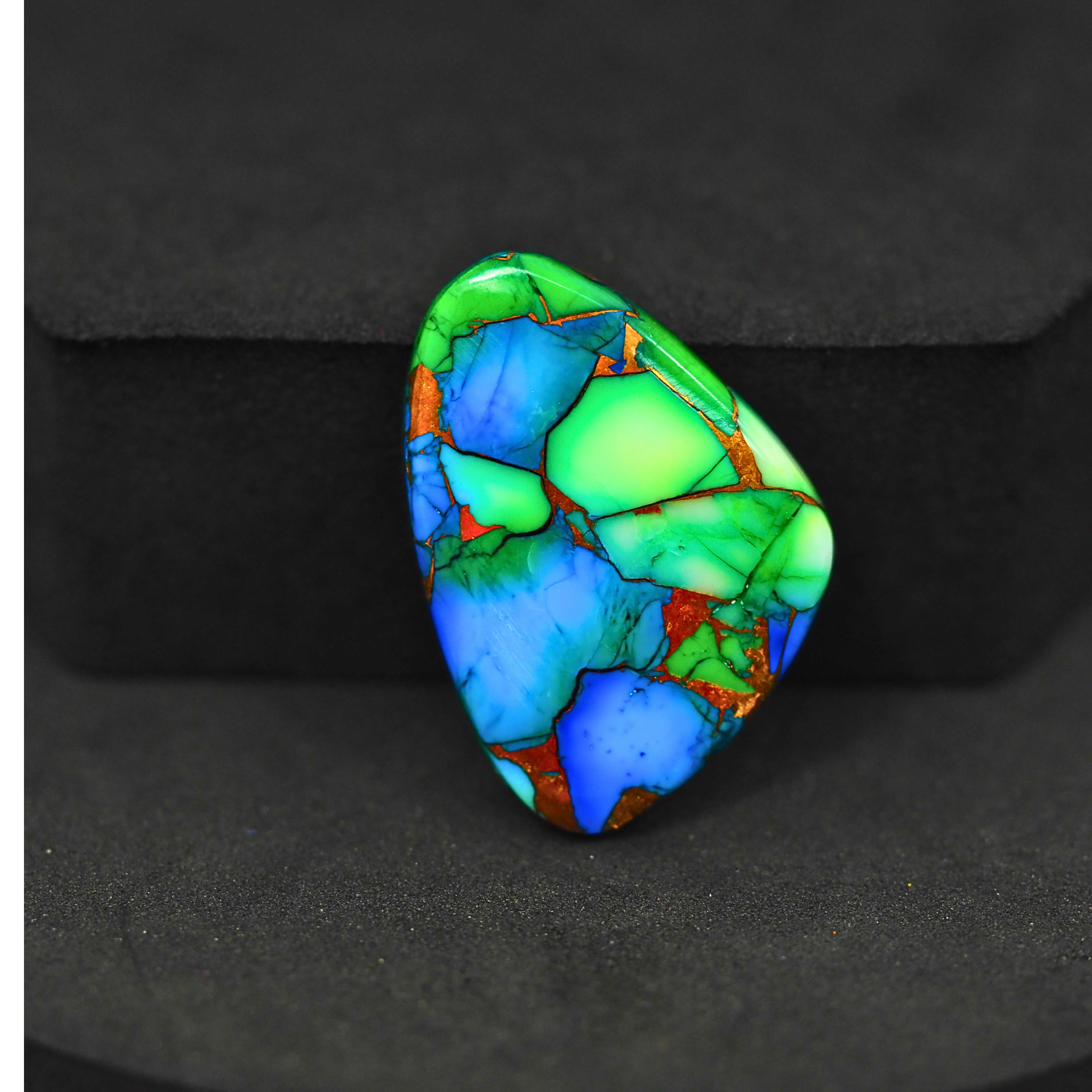 Natural Peacock Dahlia Freeform Cabochon 24x19mm 17ct - Peacock Blue-Green Composite - Pedra Gems