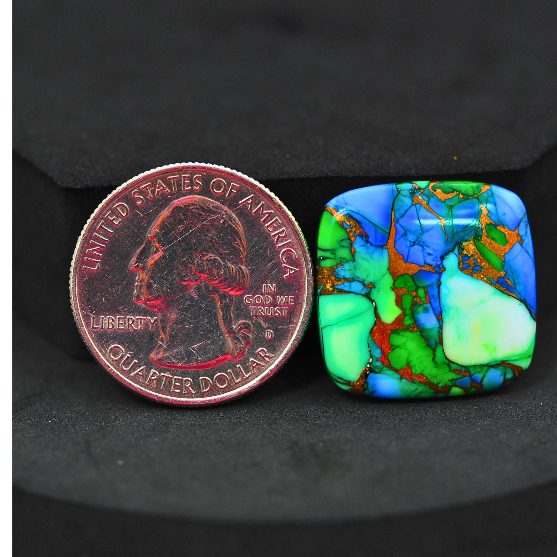 Natural Peacock Dahlia Cushion Cabochon 21x22mm 20ct - Peacock Blue-Green Composite - Pedra Gems