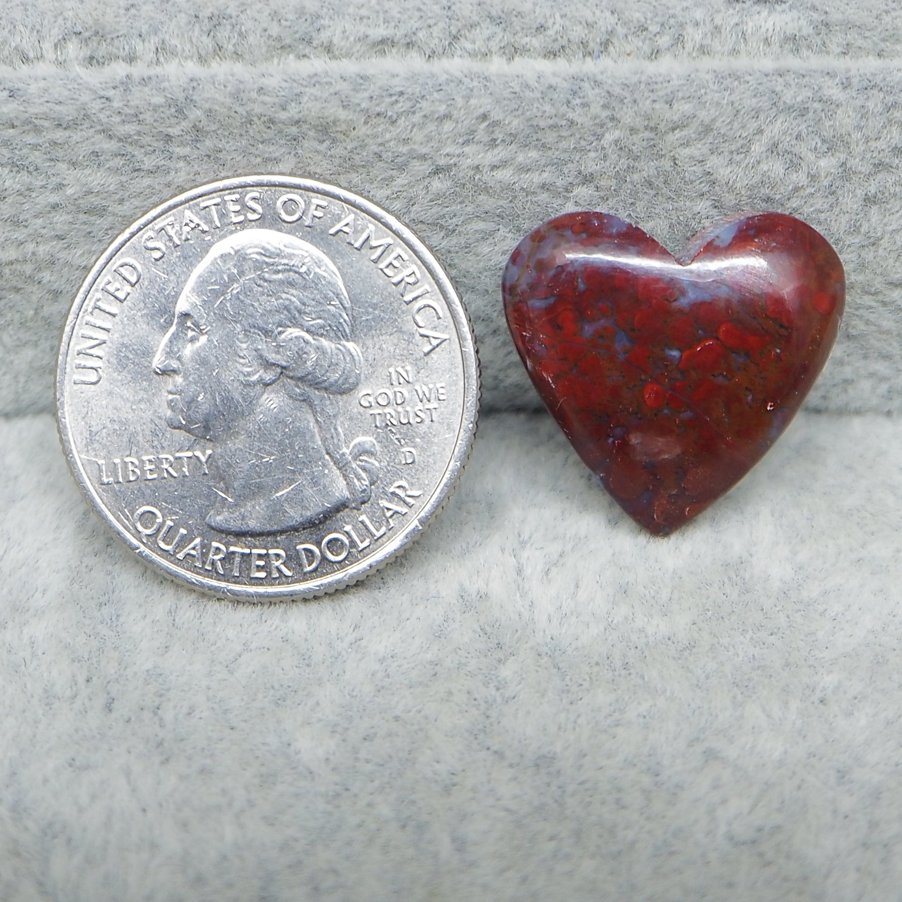 Natural Seam Agate small heart cabochon 13x14mm front view banding detail