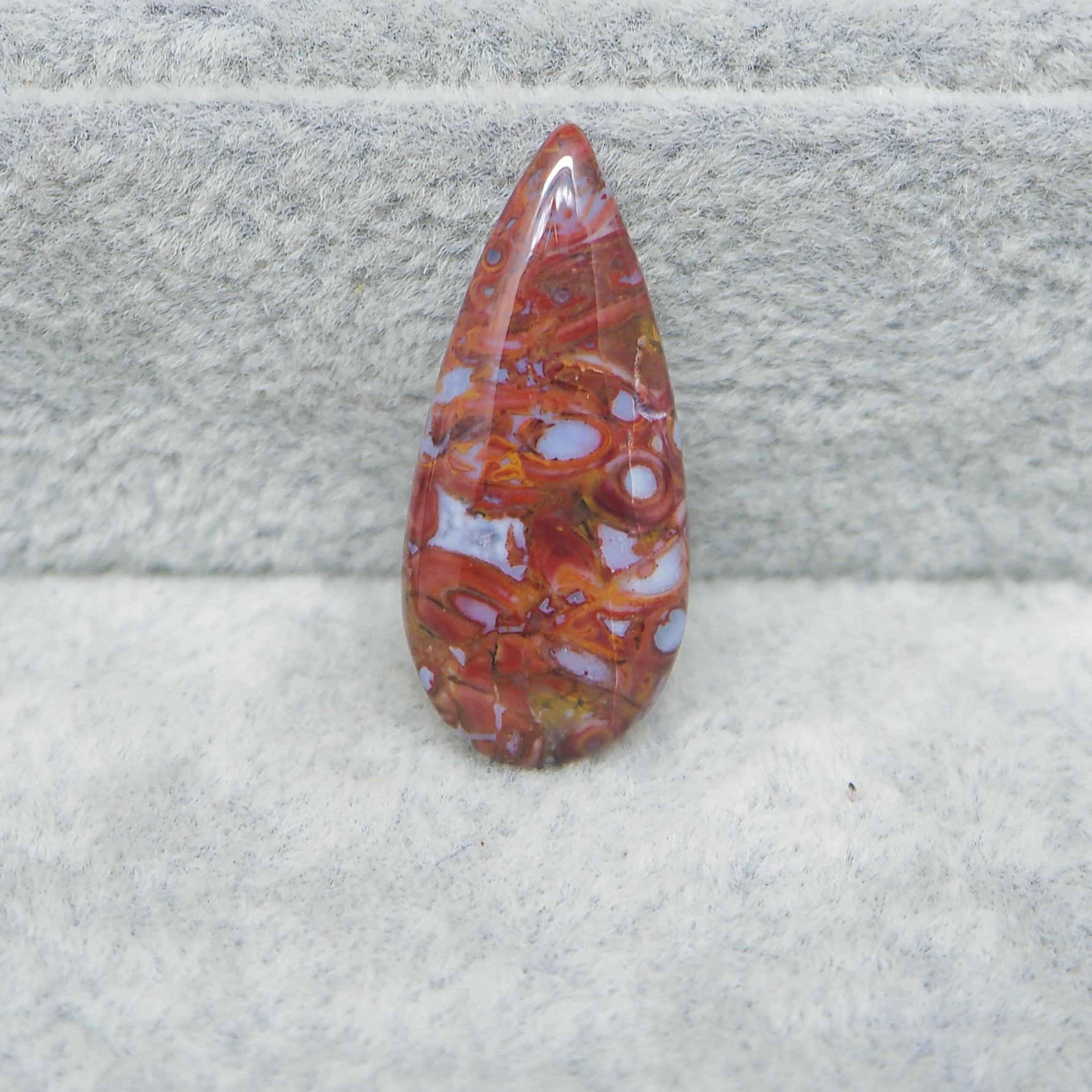 Natural Seam Agate pear shape cabochon 27x12mm front view banding detail