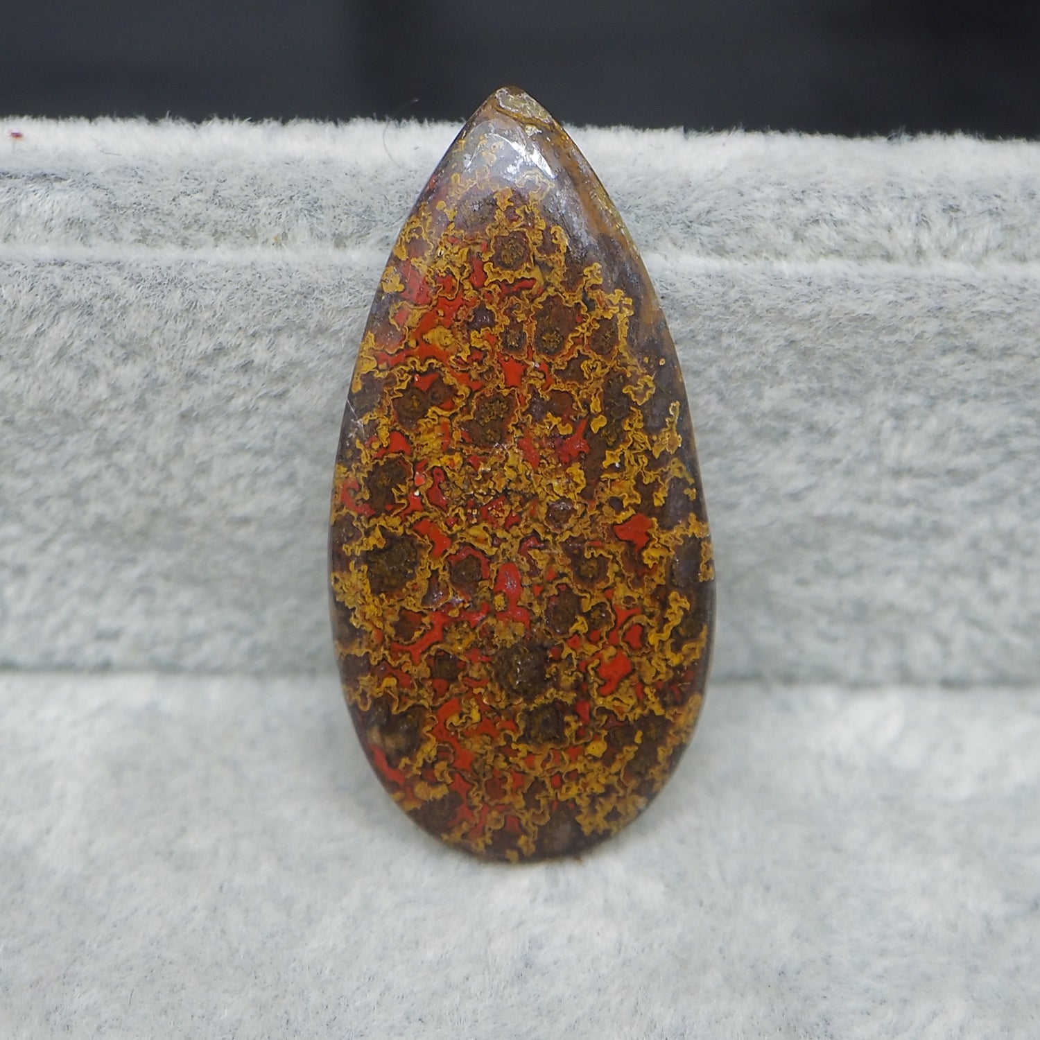 Large Natural Seam Agate pear shape cabochon 36x18mm front view banding detail Pedra Gems