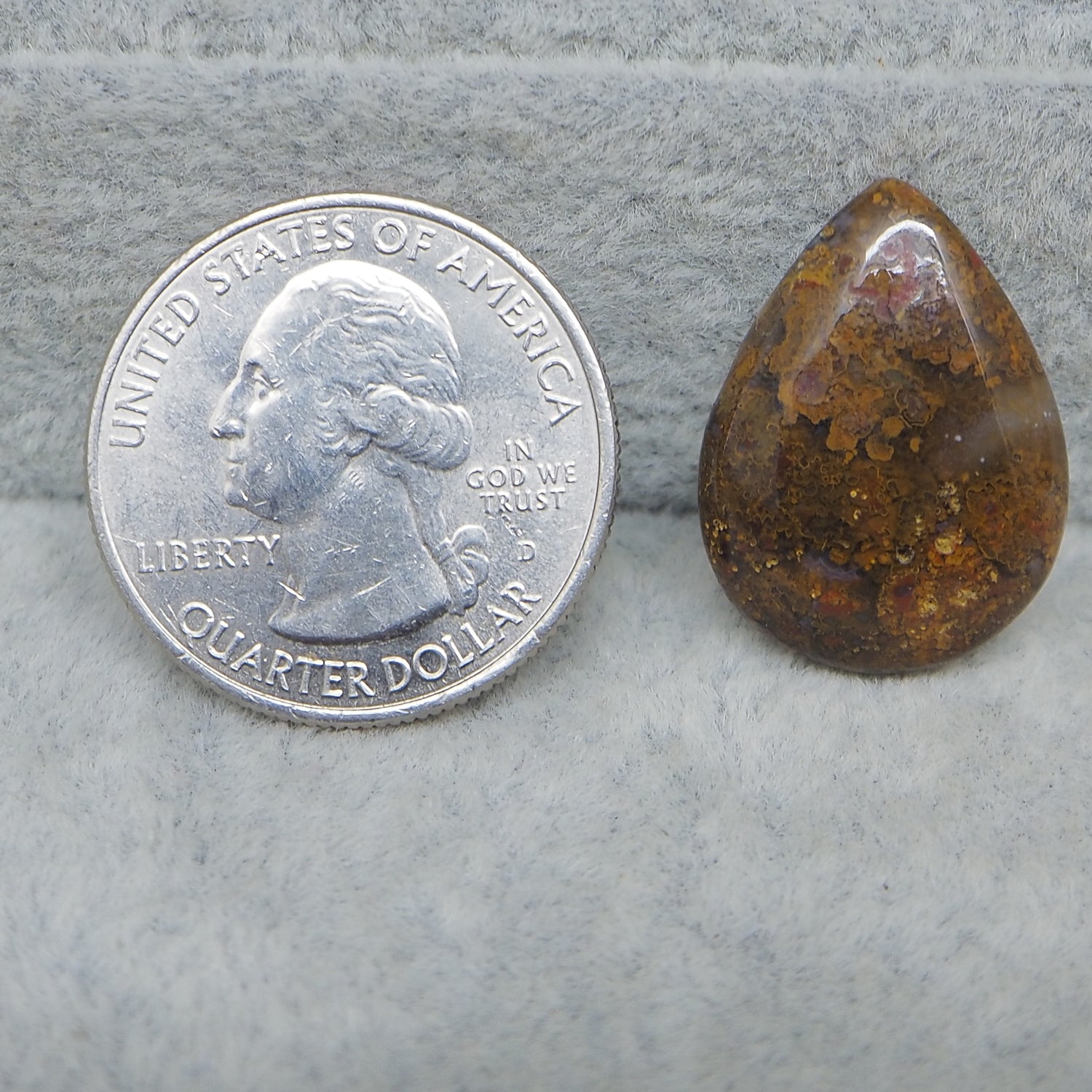 Natural Seam Agate baguette cabochon 22x17mm front view banding detail Pedra Gems