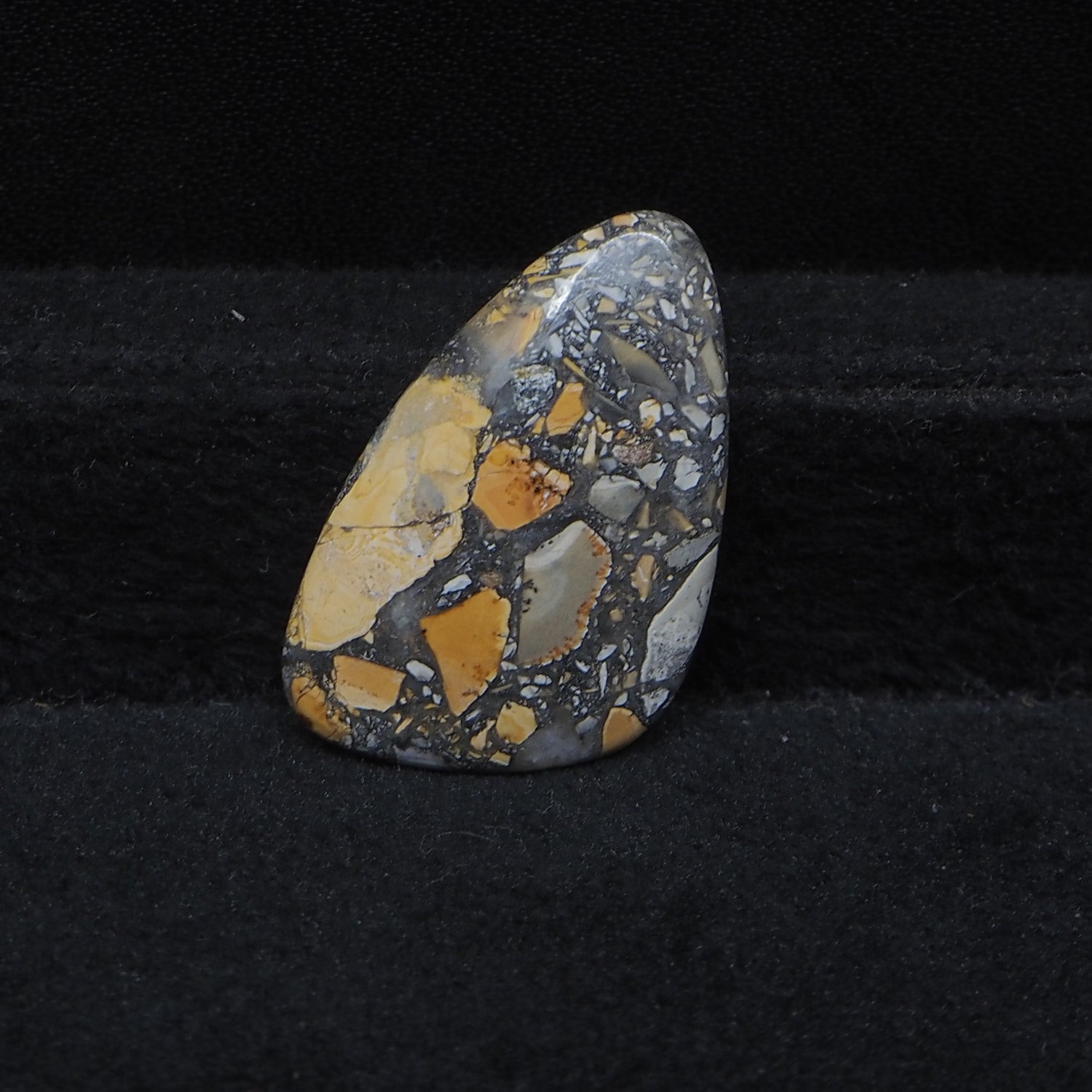 Maligano Jasper Cabochon 28x18mm 12.5ct Freeform – Pedra Gems