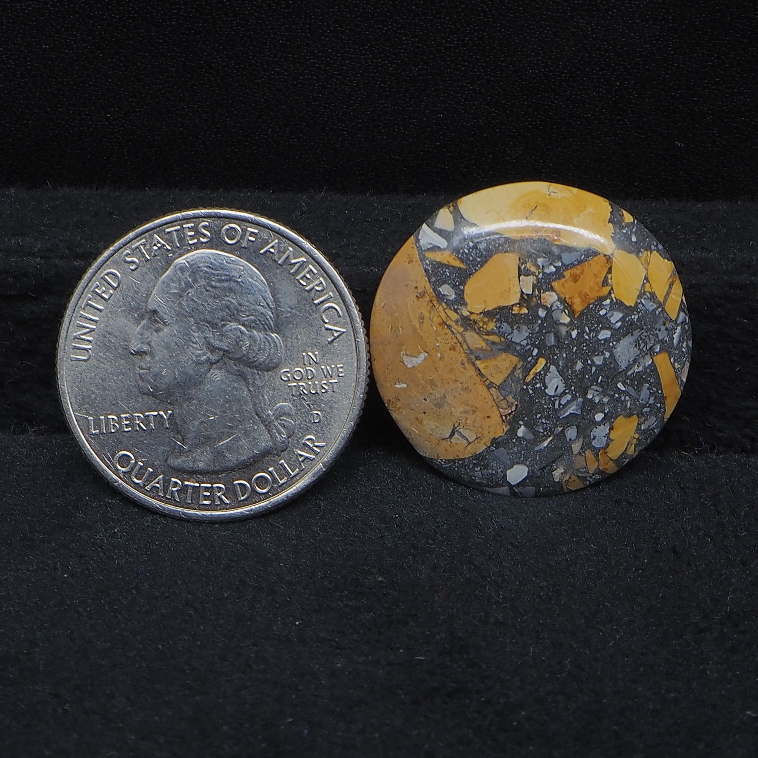 Maligano Jasper Cabochon 24x24mm 18ct Round – Pedra Gems