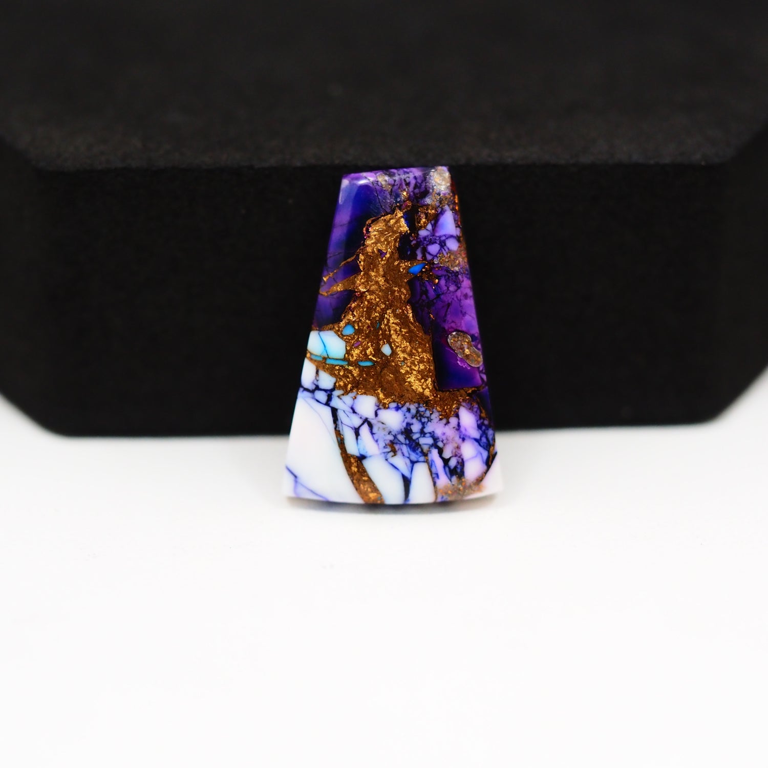 Purple Ice Rose Dahlia Cabochon 22x13mm 10.5ct Freeform – Pedra Gems