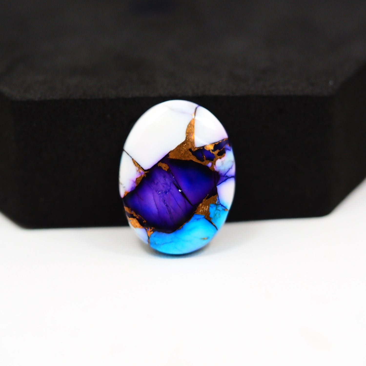 Purple Ice Rose Dahlia Cabochon 21x16mm 16ct Oval – Pedra Gems