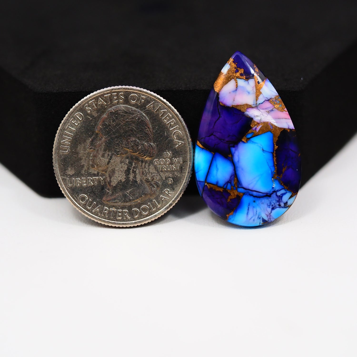 Purple Ice Rose Dahlia Cabochon 30x18mm 18ct Pear – Pedra Gems