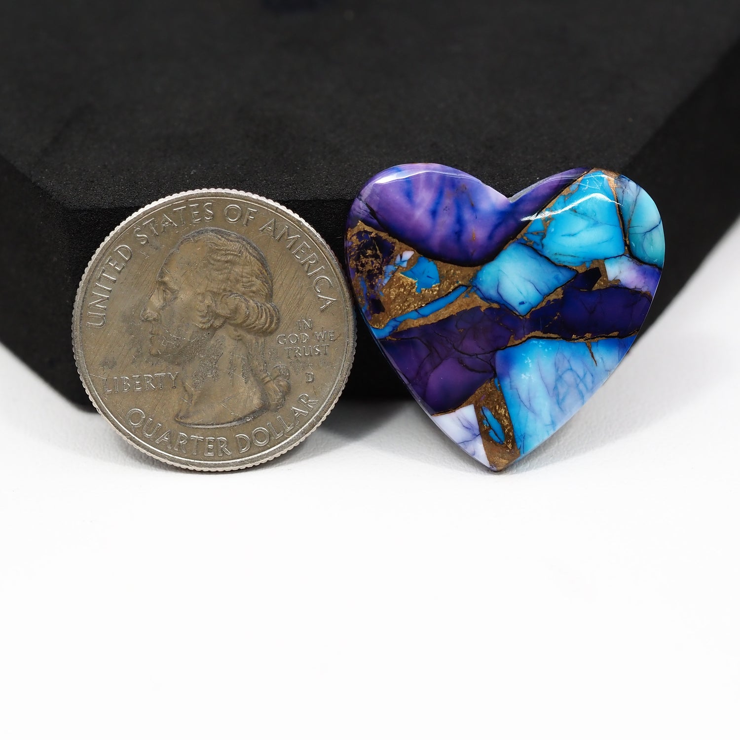 Purple Ice Rose Dahlia Cabochon 26x27mm 24ct Heart – Pedra Gems