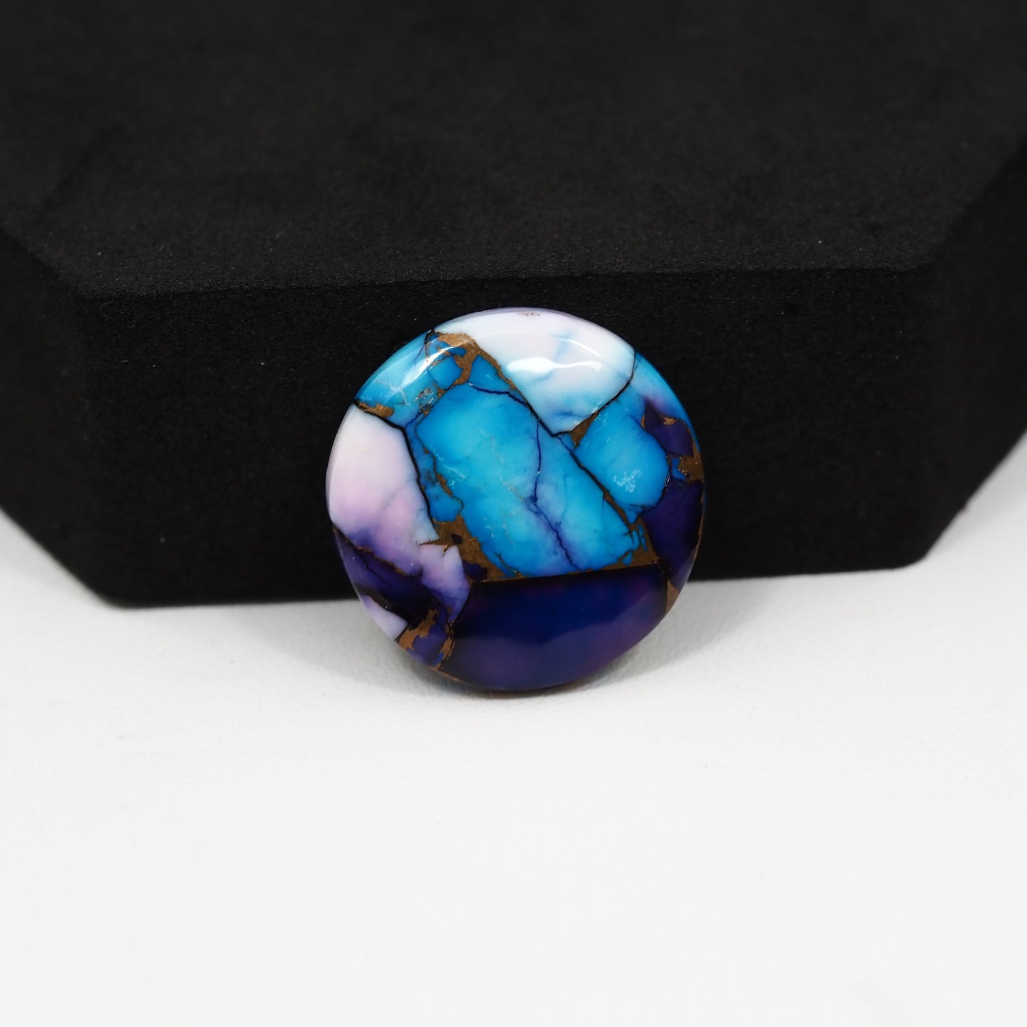 Purple Ice Rose Dahlia Cabochon 20x20mm 14.5ct Round – Pedra Gems