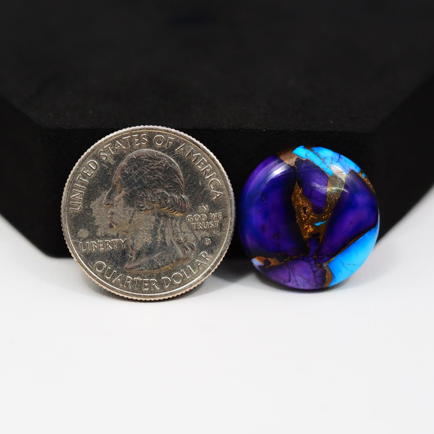 Purple Ice Rose Dahlia Cabochon 20x20mm 17.5ct Round – Pedra Gems
