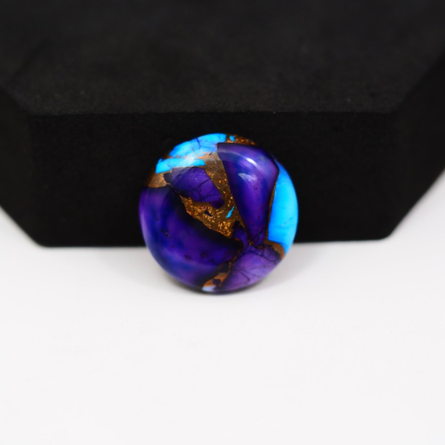 Purple Ice Rose Dahlia Cabochon 20x20mm 17.5ct Round – Pedra Gems