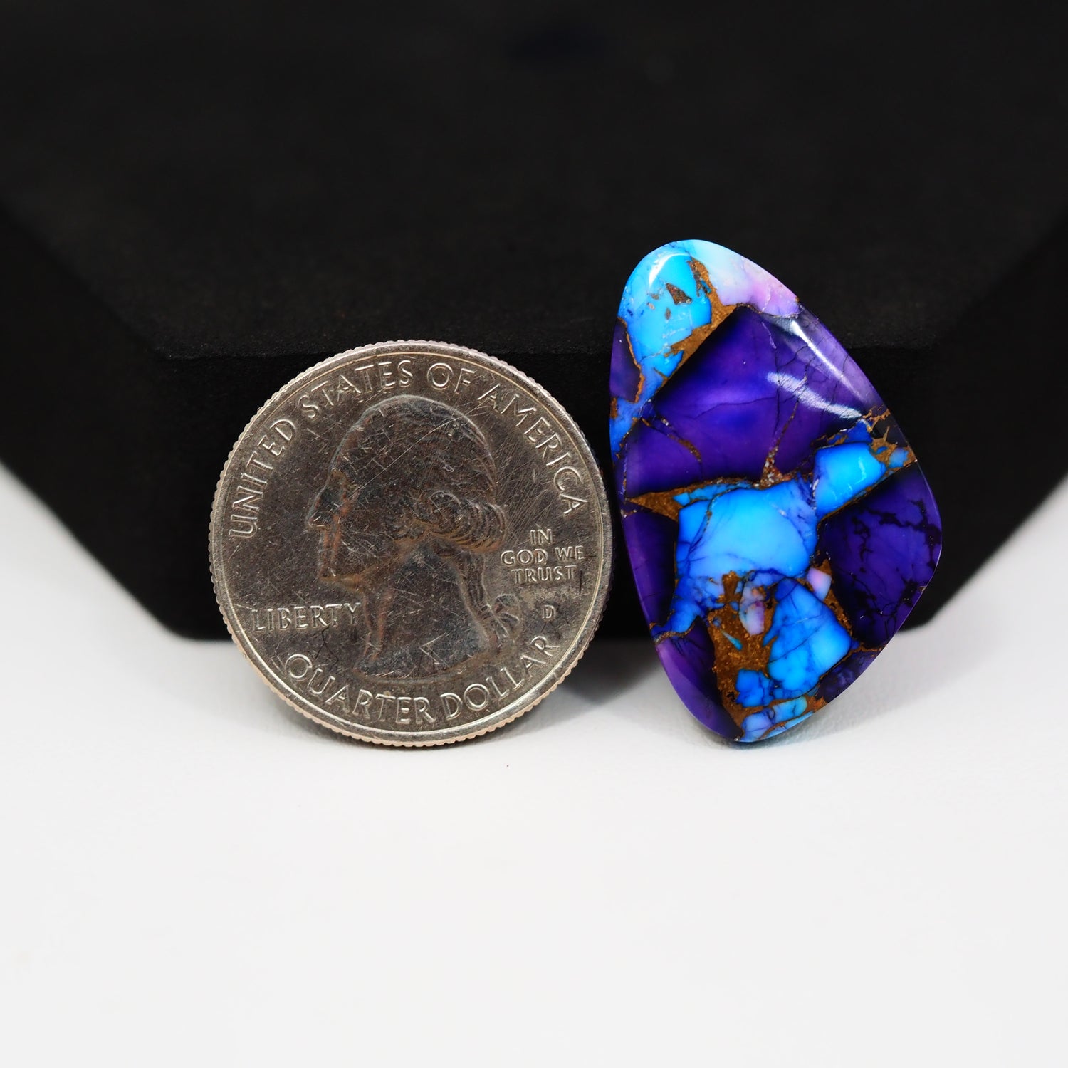 Purple Ice Rose Dahlia Cabochon 28x18mm 18ct Freeform – Pedra Gems