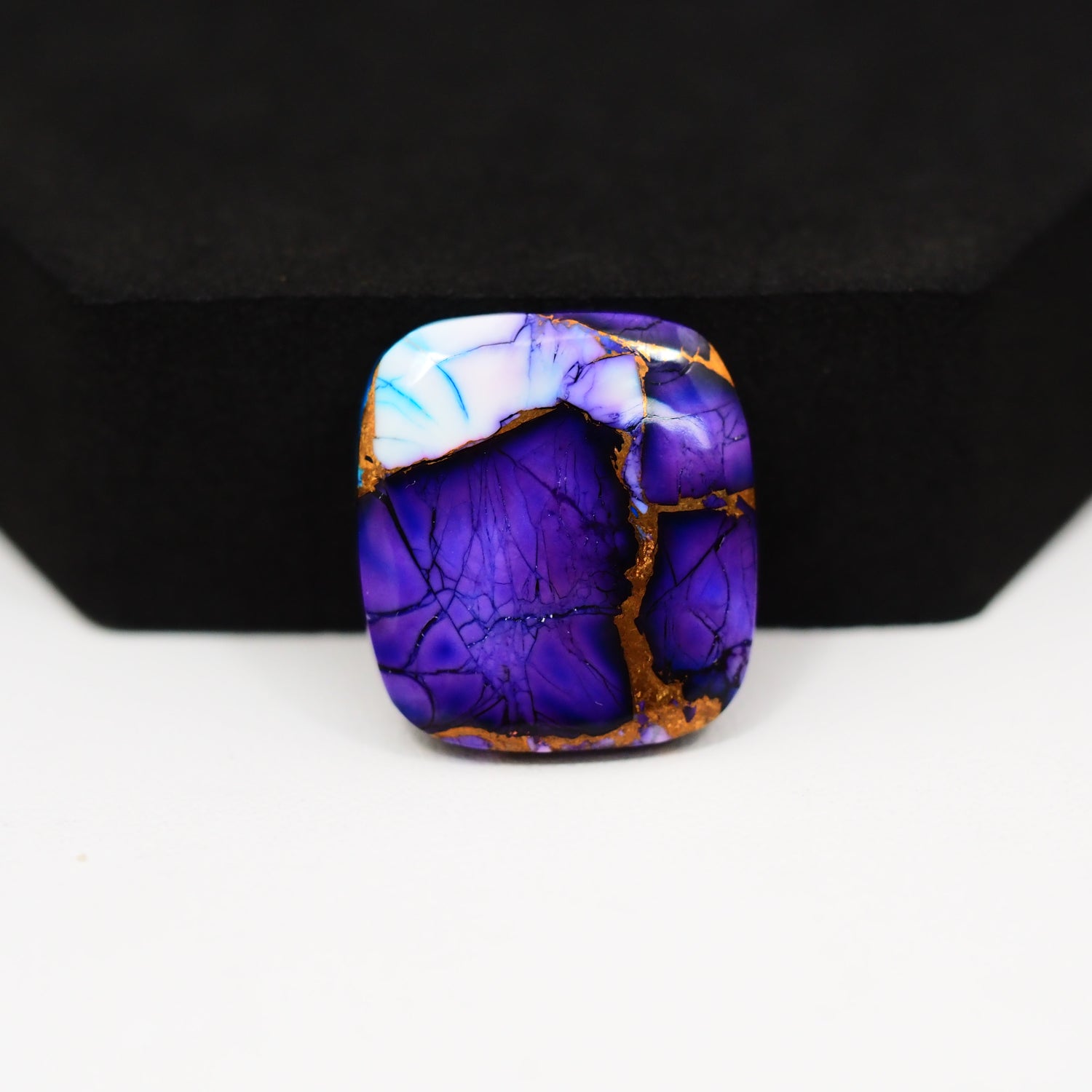 Purple Ice Rose Dahlia Cabochon 22x20mm 18ct Cushion – Pedra Gems