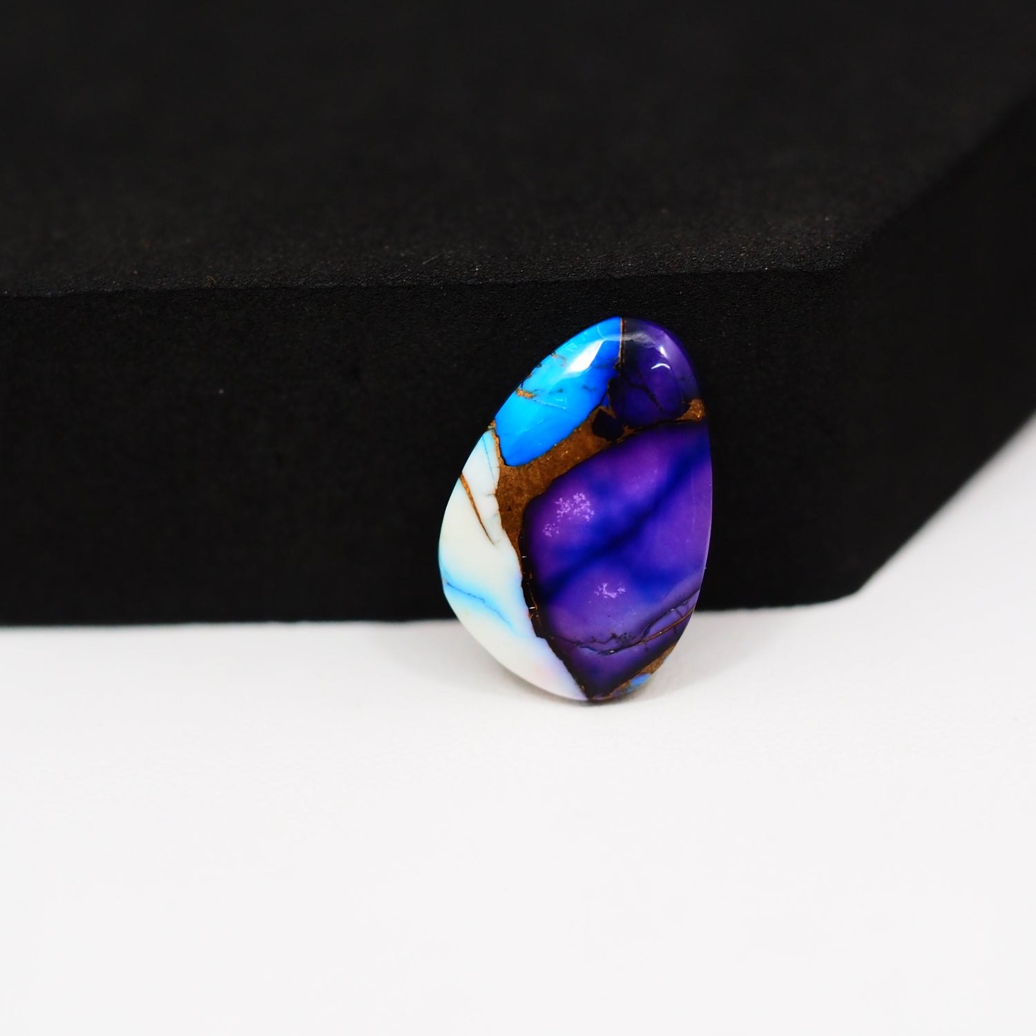 Purple Ice Rose Dahlia Cabochon 19x13mm 8.5ct Freeform – Pedra Gems