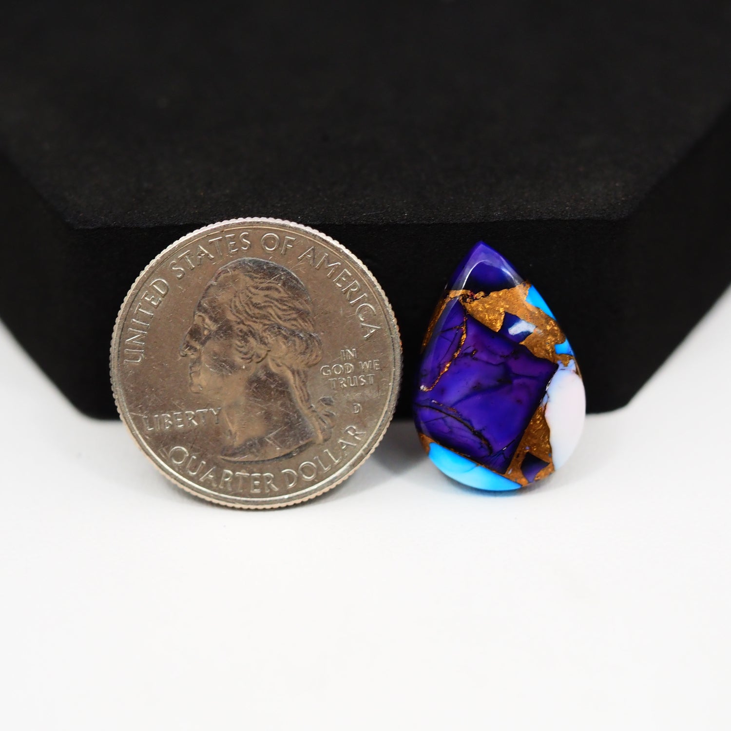 Purple Ice Rose Dahlia Cabochon 20x14mm 10ct Pear – Pedra Gems