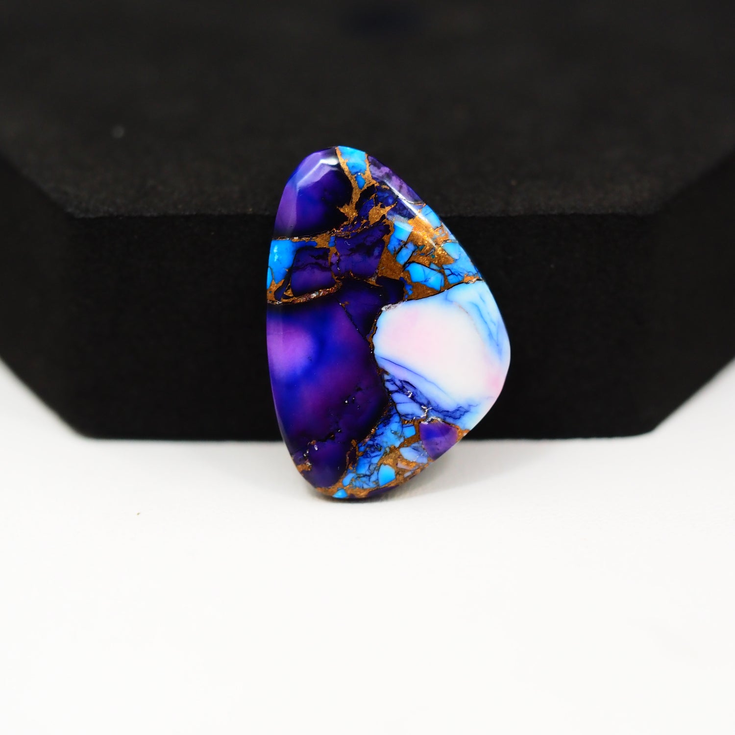 Purple Ice Rose Dahlia Cabochon 27x19mm 18ct Freeform
