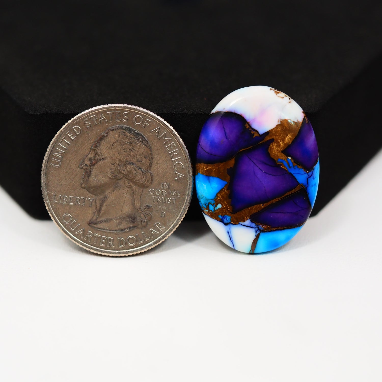 Purple Ice Rose Dahlia Cabochon 26x20mm 17ct Oval - Pedra Gems