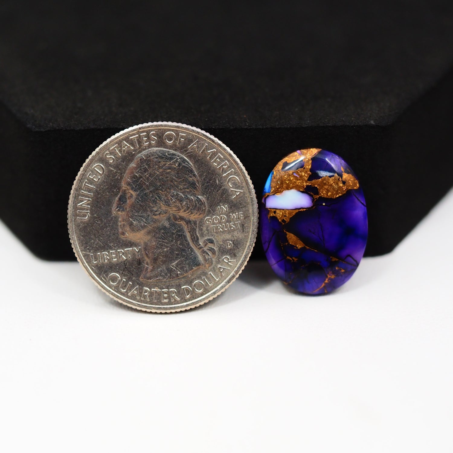 Purple Ice Rose Dahlia Cabochon 19x13mm 8ct Oval - Pedra Gems