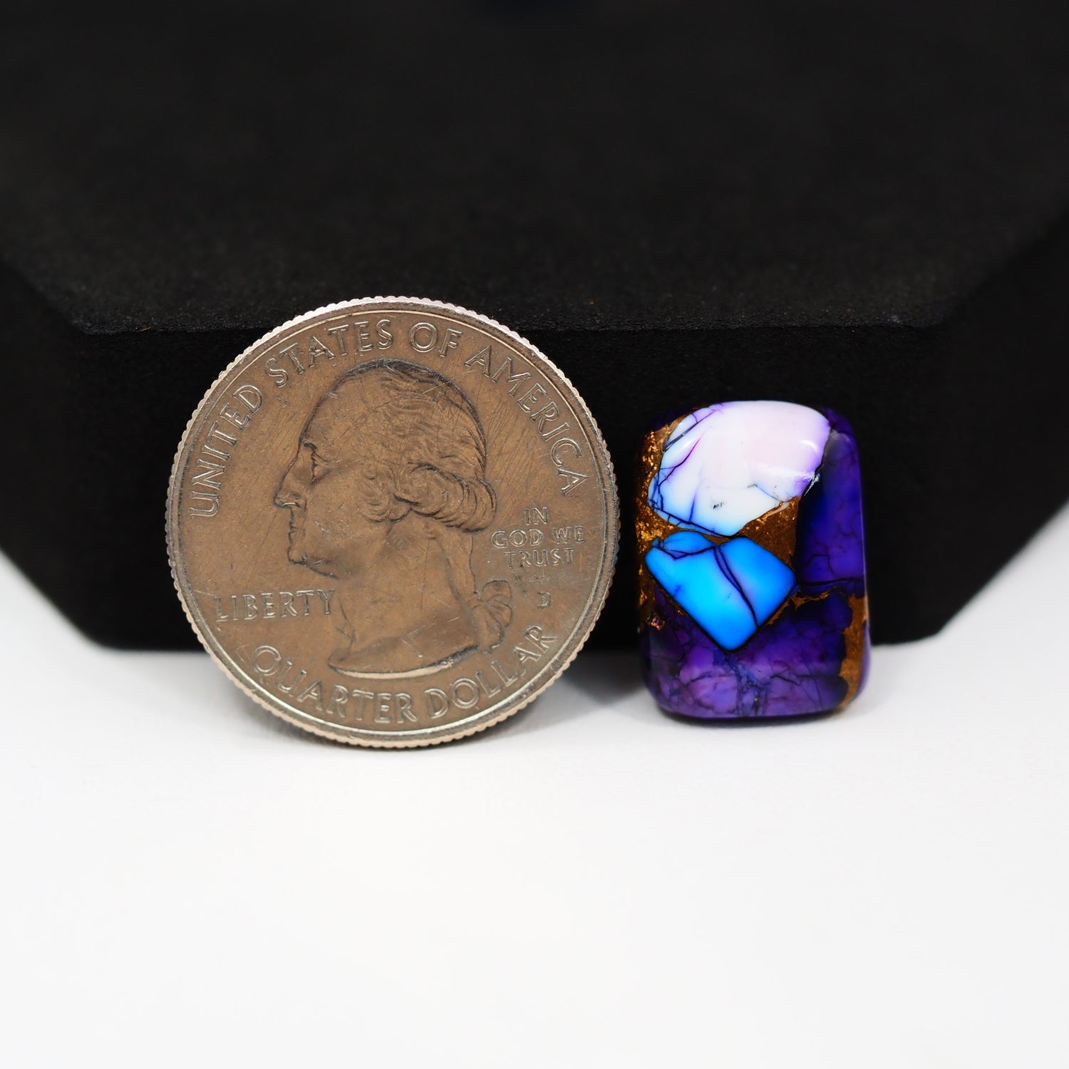 Purple Ice Rose Dahlia Cabochon 17x12mm 9.5ct Cushion - Pedra Gems