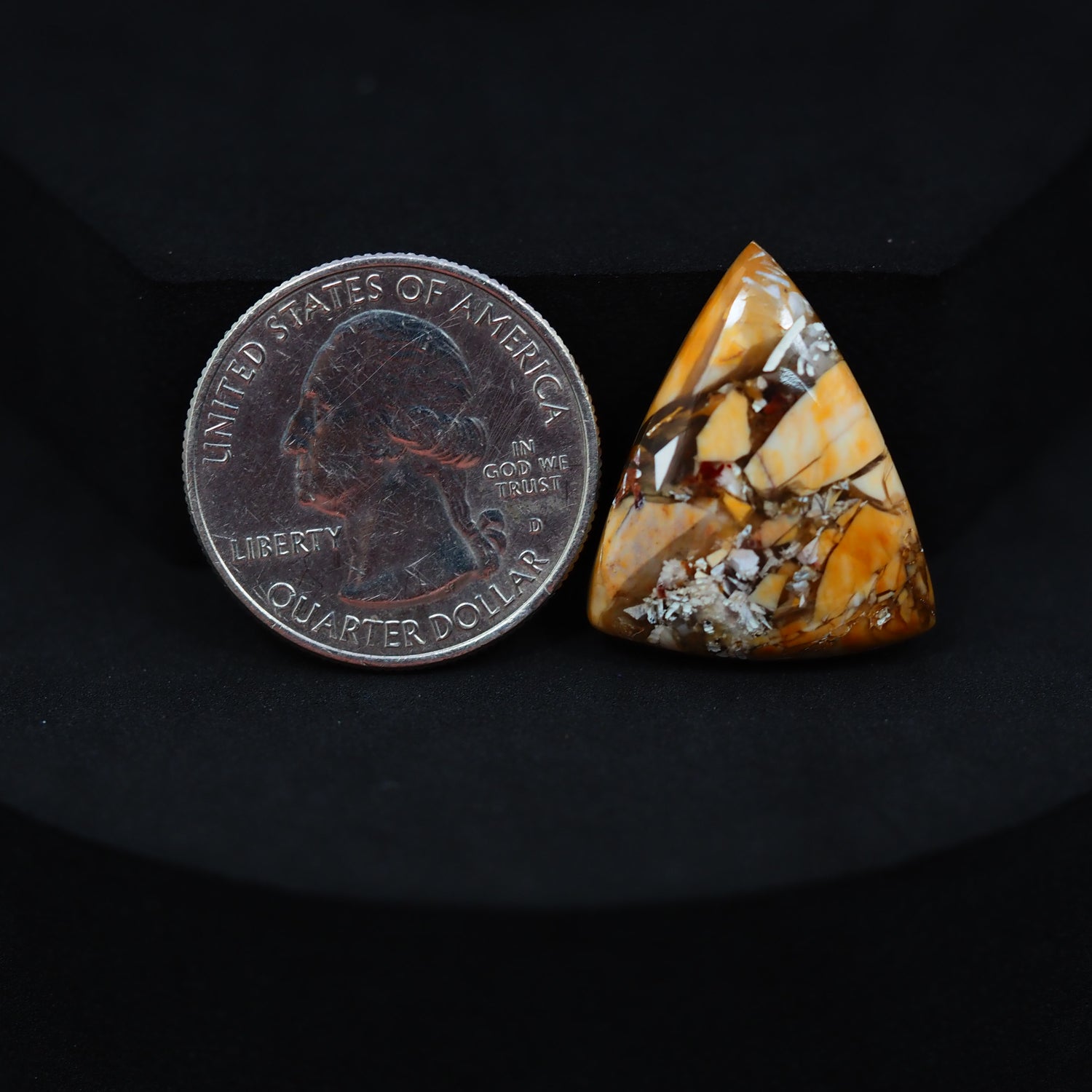 Brecciated Mookaite Cabochon 24x20mm 16.5ct Trillion