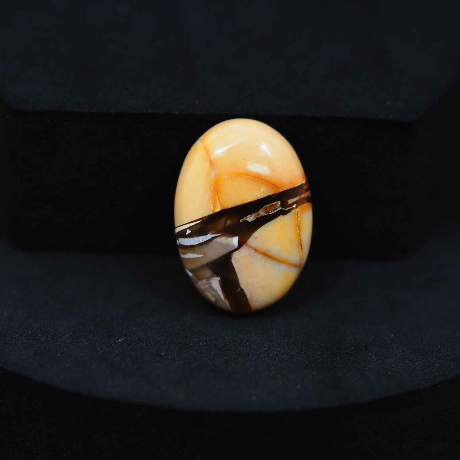 Brecciated Mookaite Cabochon 22x16mm 13.5ct Oval