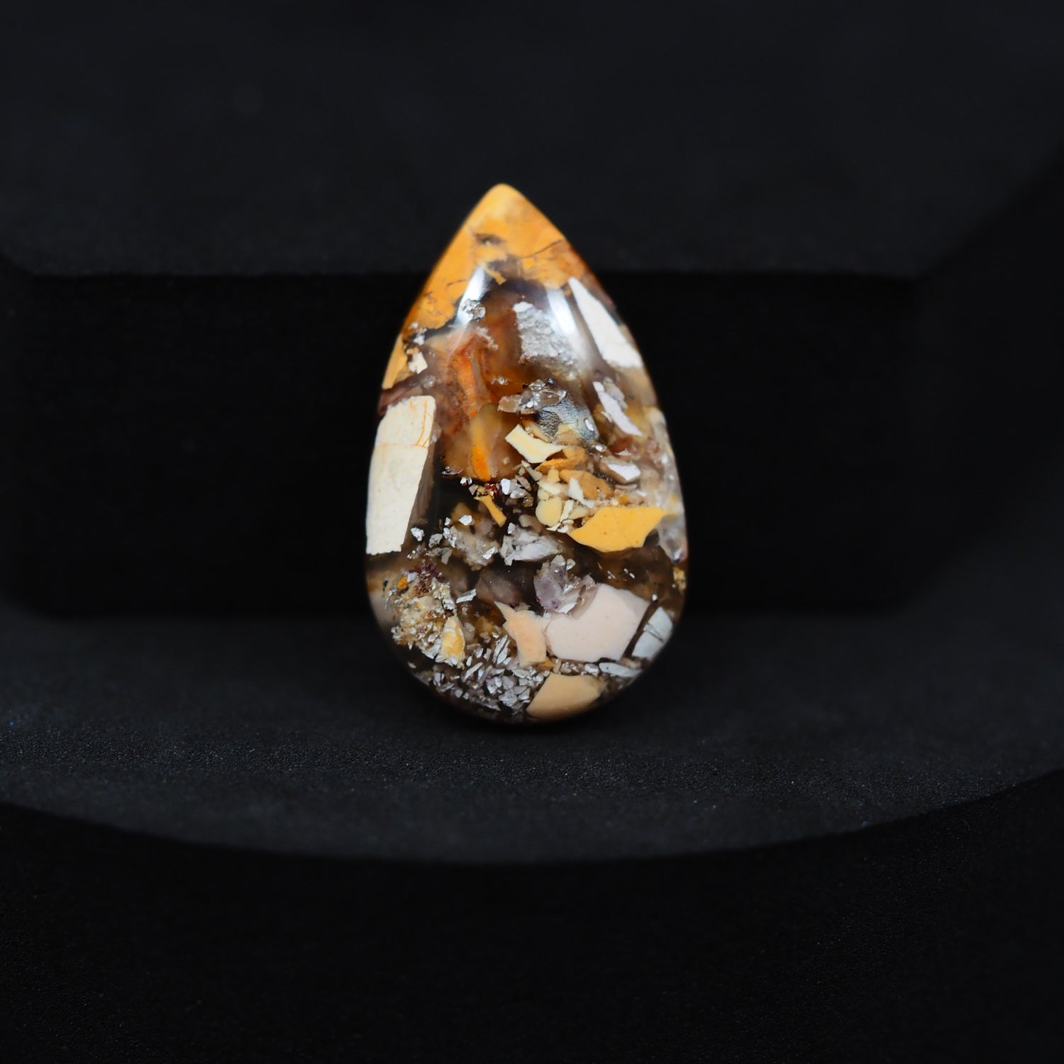 Brecciated Mookaite Cabochon 28x16mm 15ct Pear