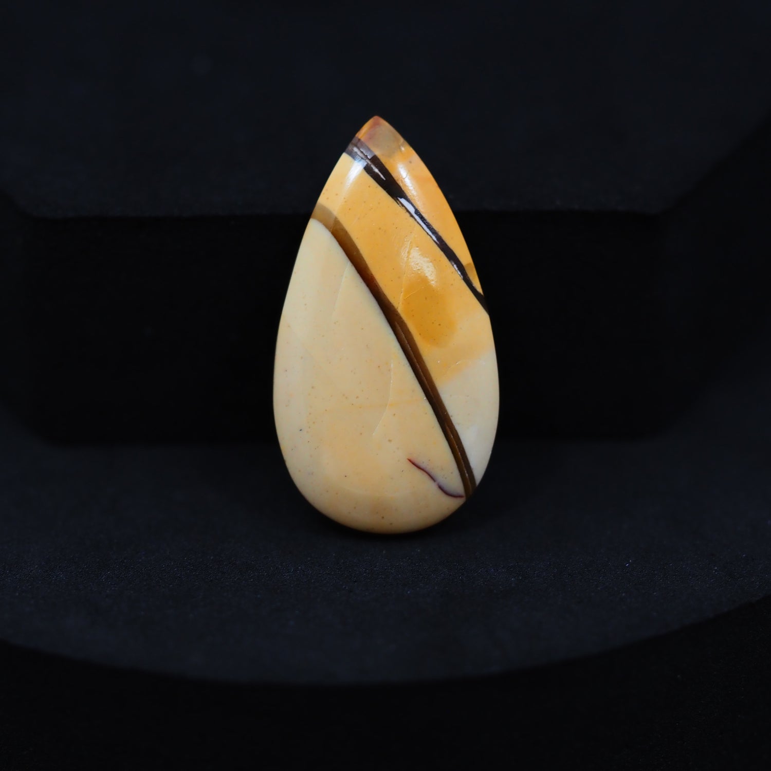 Brecciated Mookaite Cabochon 30x16mm 15ct Pear
