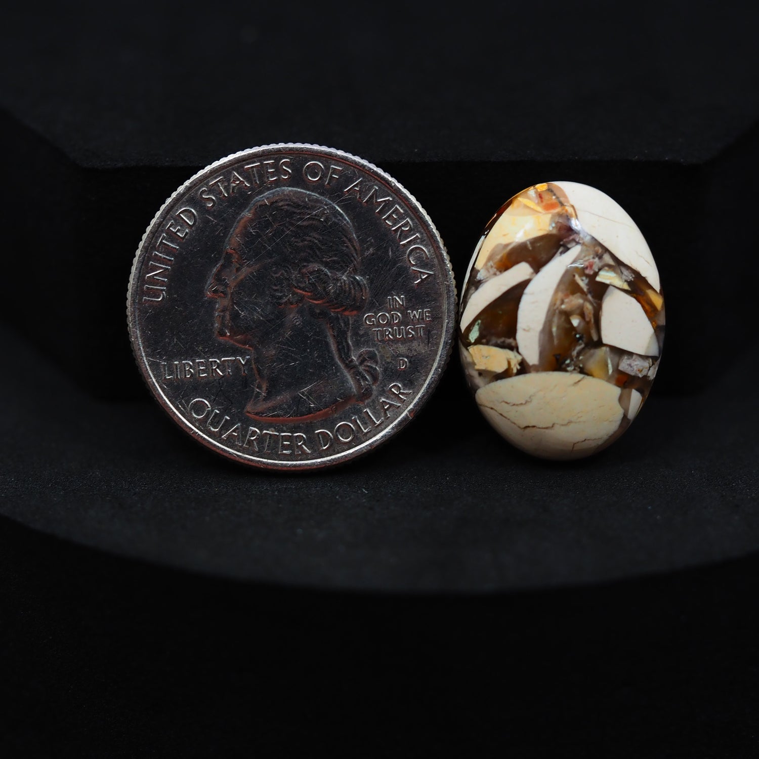Brecciated Mookaite Cabochon 20x15mm 13.5ct Oval