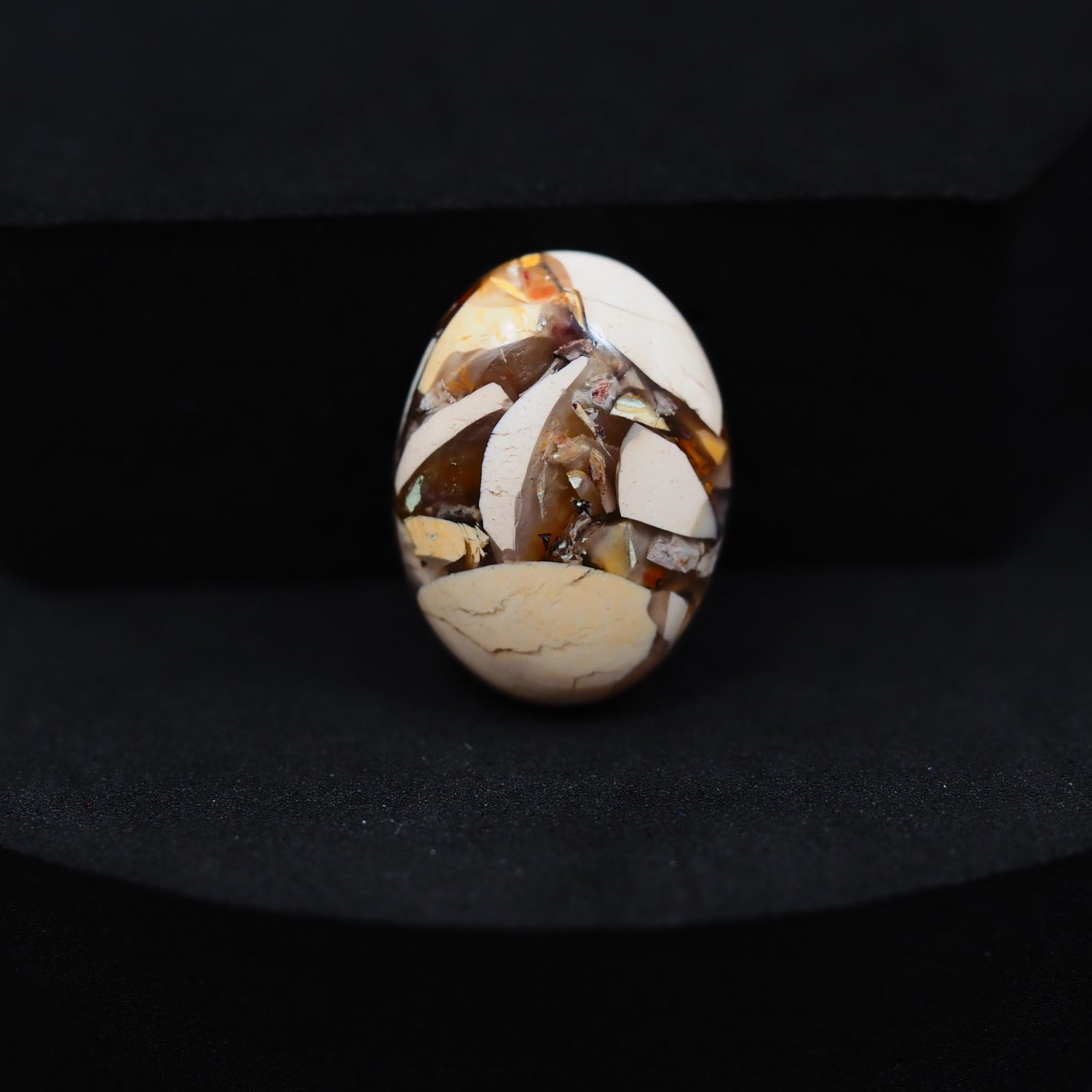 Brecciated Mookaite Cabochon 20x15mm 13.5ct Oval