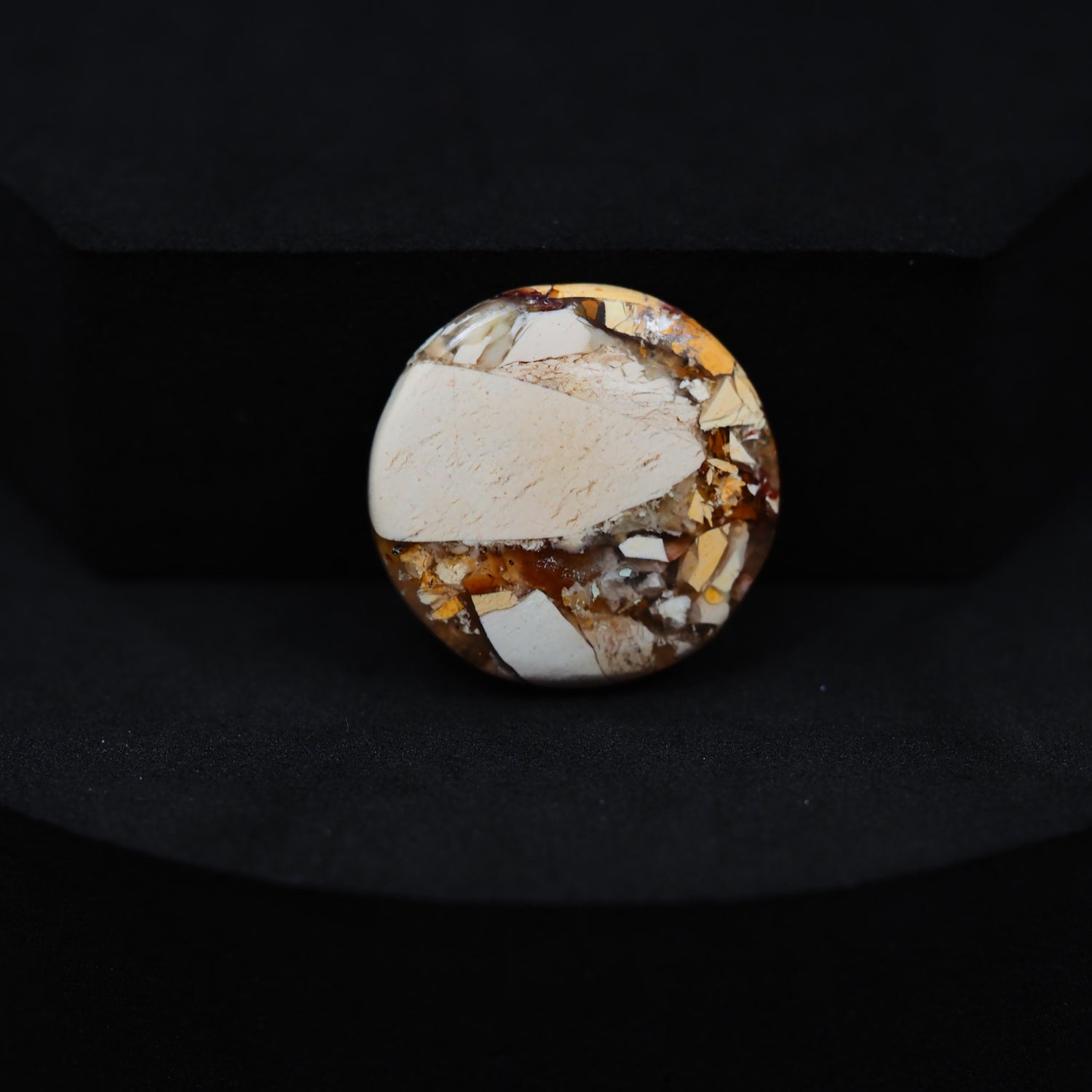 Brecciated Mookaite Cabochon 21x21mm 11.5ct Round